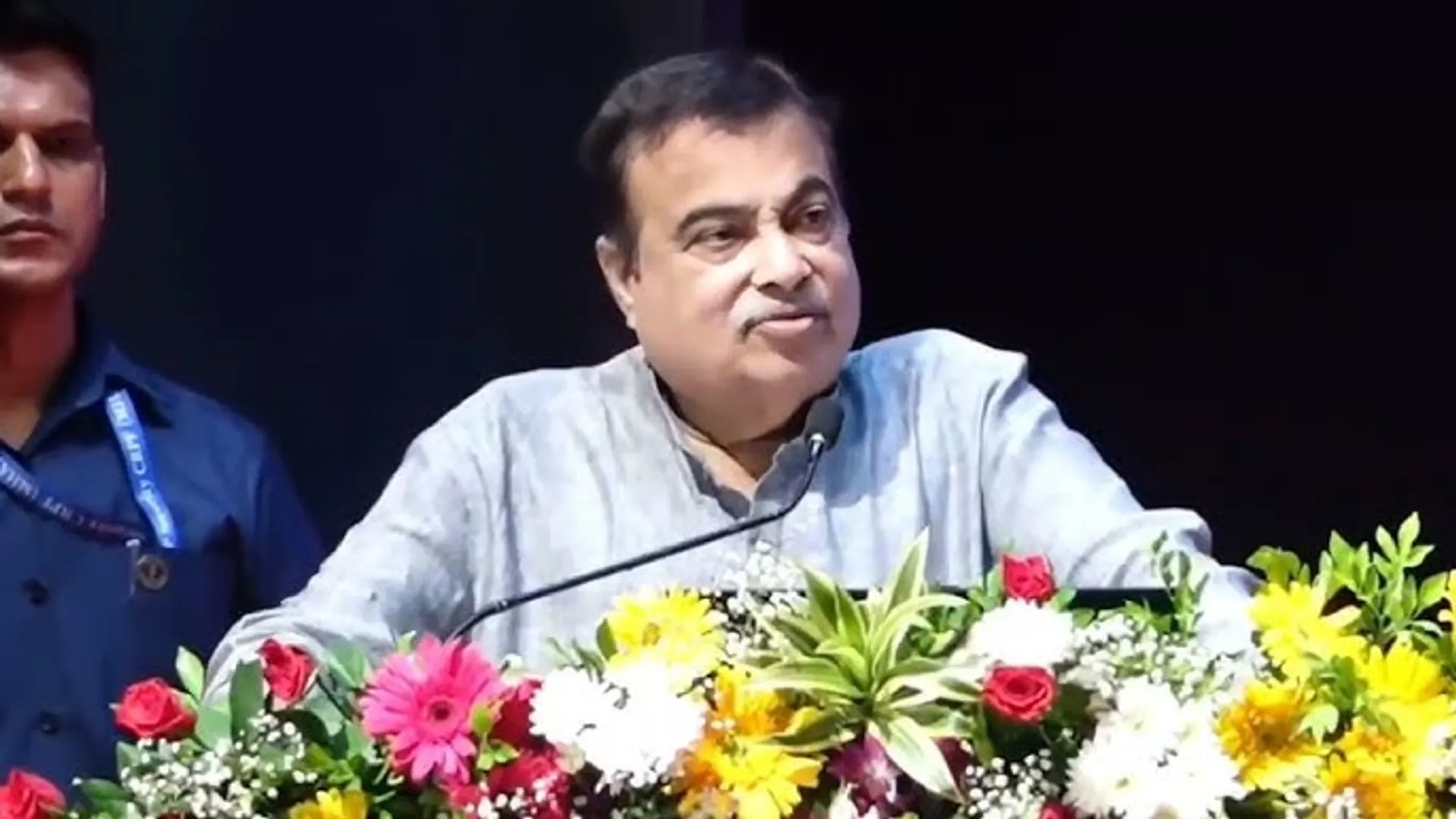 देश को विश्वगुरु बनाने के लिए इम्पोर्ट घटाना और एक्सपोर्ट बढ़ाना जरूरी: नितिन गडकरी