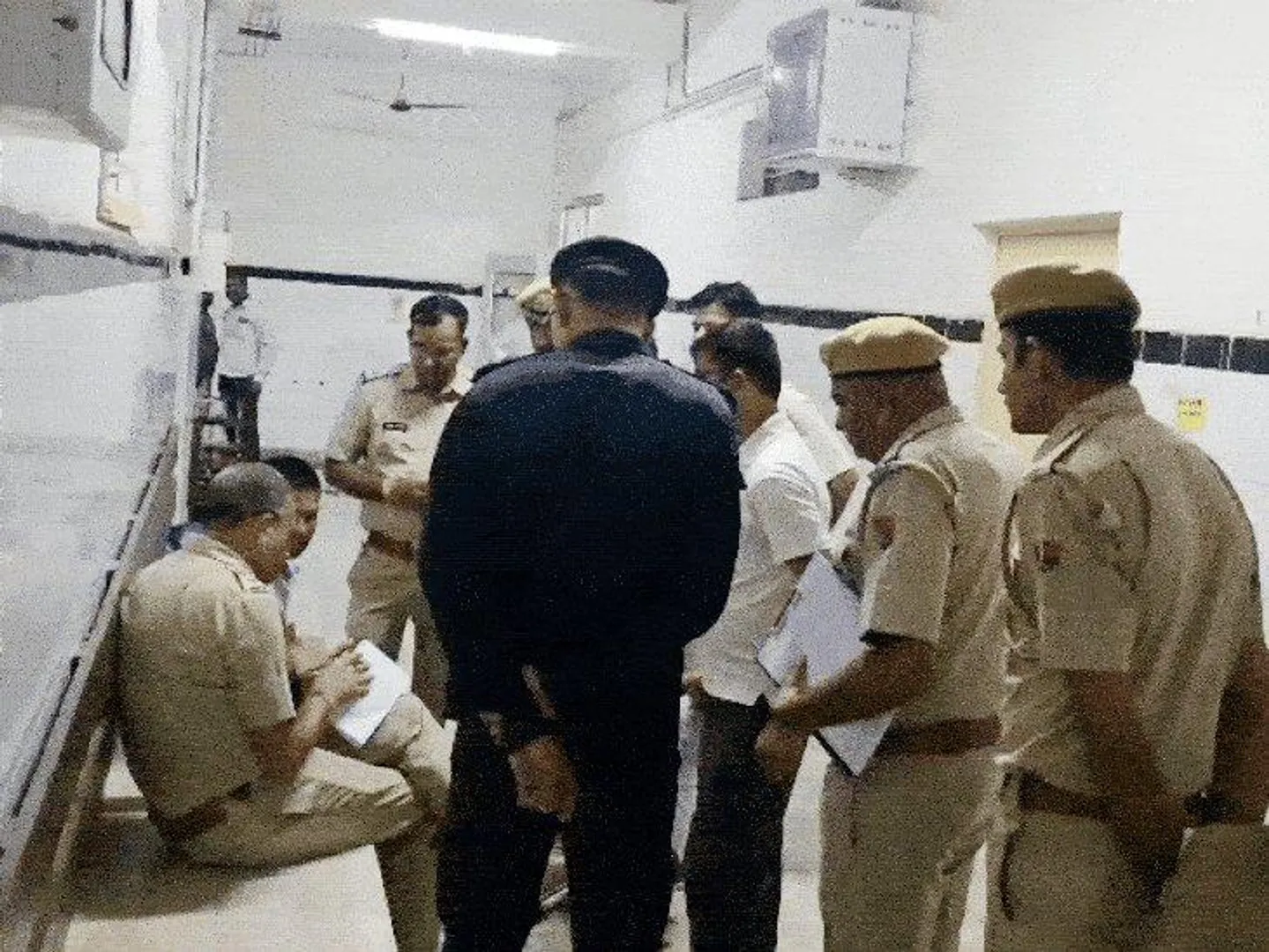 बाड़मेर में एनएसजी कमांडो और साथियों का क्रूर हमला: शराब ठेके संचालक की मौत, साथी गंभीर रूप से घायल