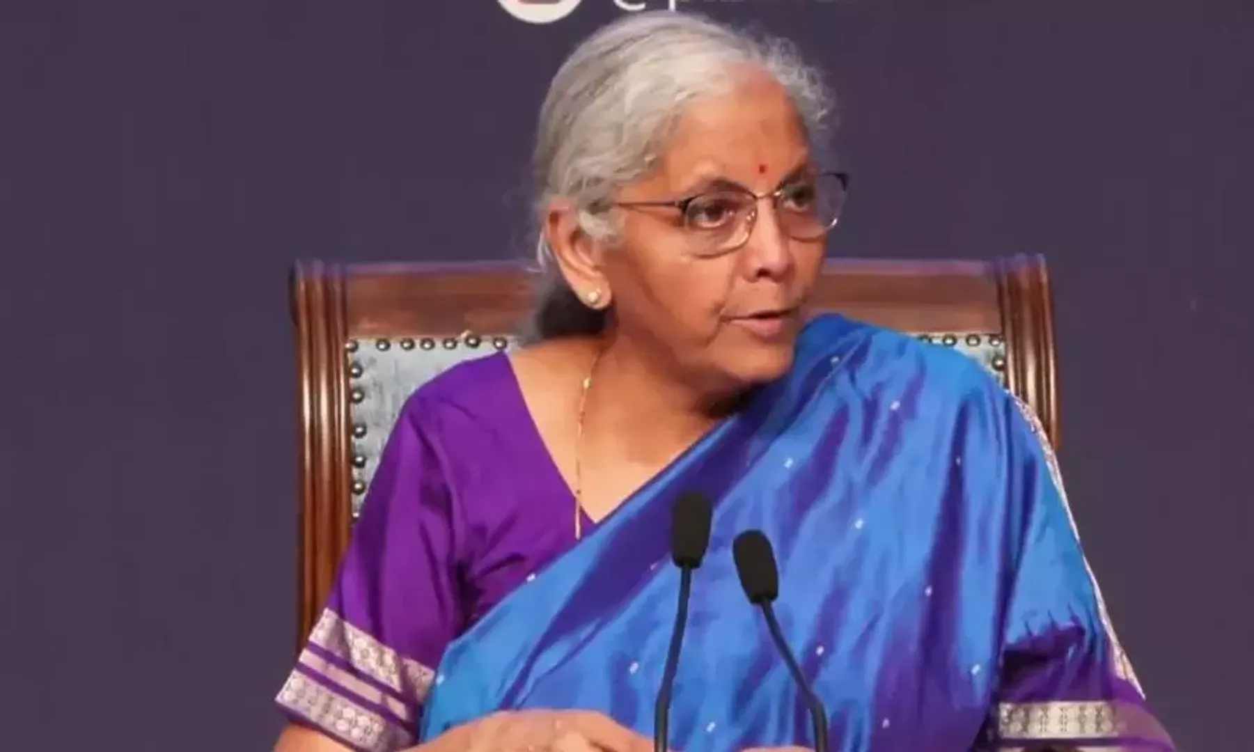 जीएसटी में बड़ा बदलाव: अब सिर्फ दो स्लैब 5% और 18%, रोजमर्रा की चीजें होंगी सस्ती, लग्जरी सामान पर बढ़ा टैक्स