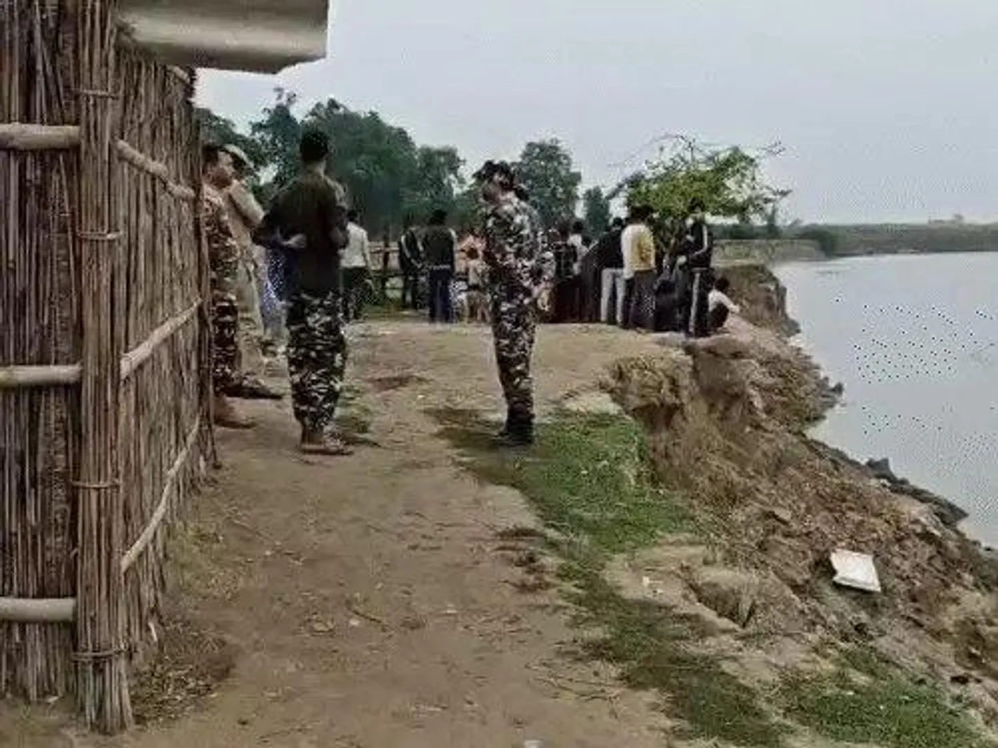 boat-capsize-in-bahraich-8-missing-1-dead