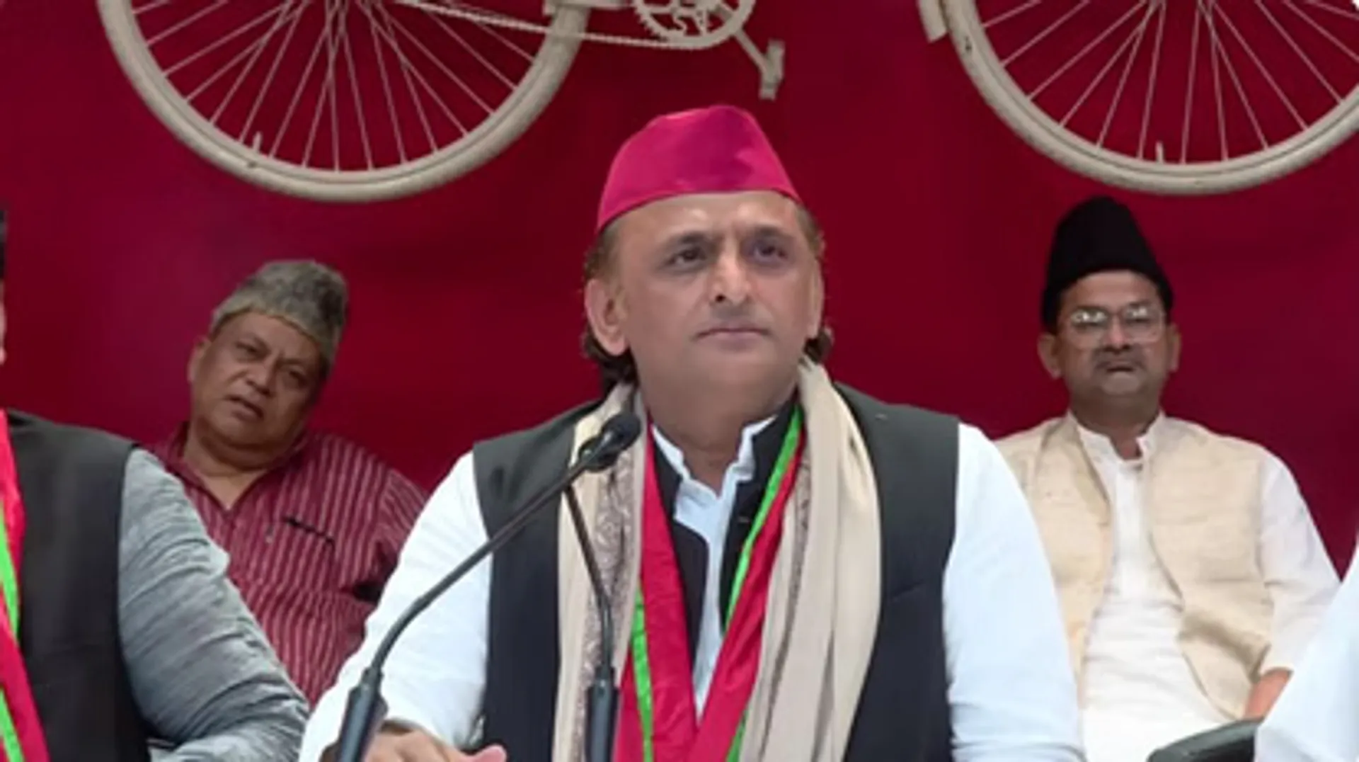 akhilesh-yadav-says-bihar-will-give-chance-to-tejashwi-yadav-indie-alliance