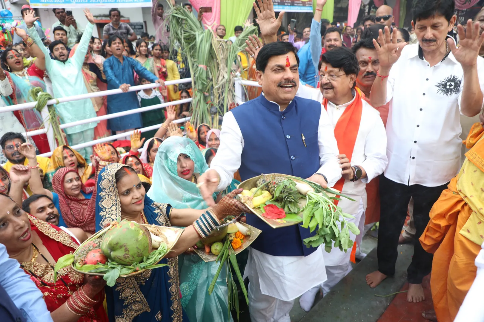 cm-mohan-yadav-chhath-puja-sun-worship-indore
