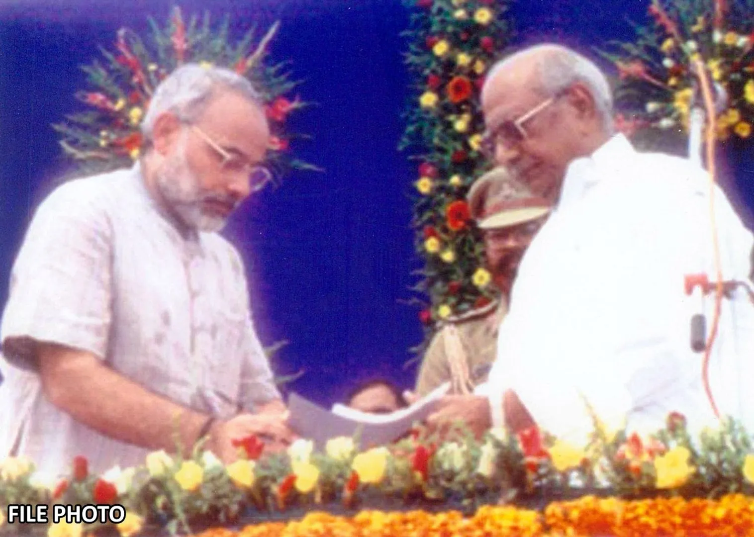 pm-modi-gratitude-25th-year-of-leadership