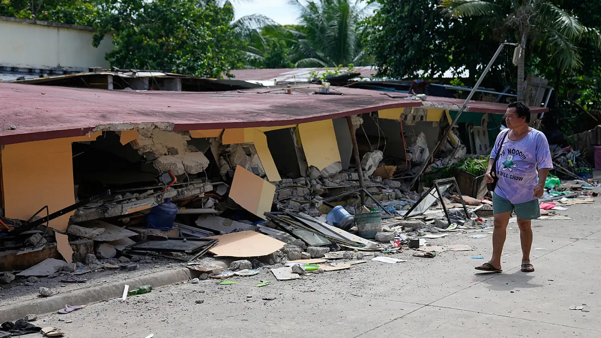 philippines-earthquake-7-6-magnitude-tsunami-warning-davao-oriental-coastal-areas-evacuated