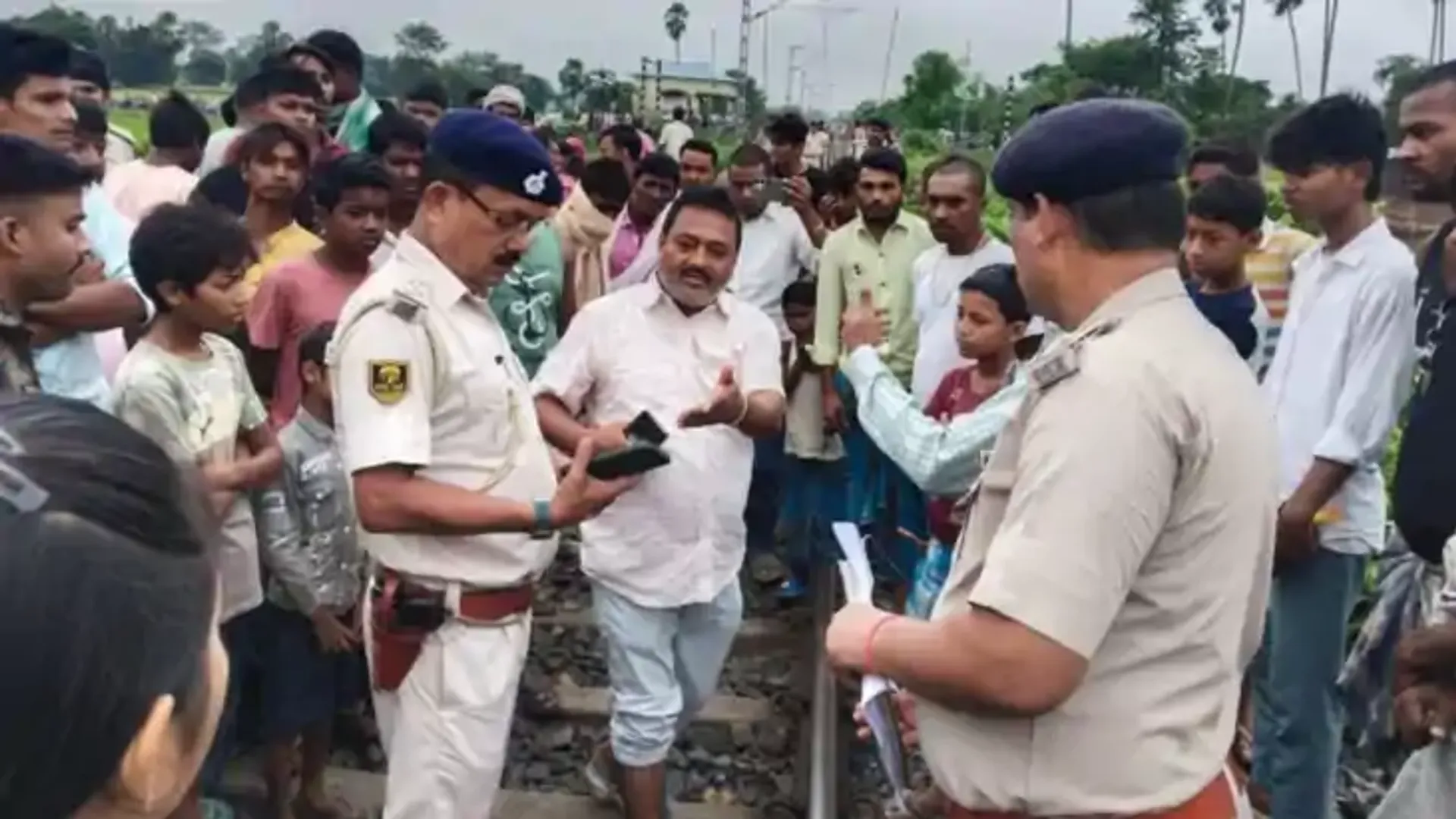 purnia-train-accident-vande-bharat-4-dead-1-injured