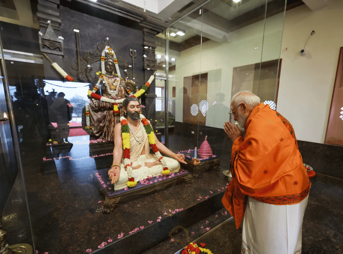 modi-srisailam-visit-mallikarjun-temple-and-kurnool-projects