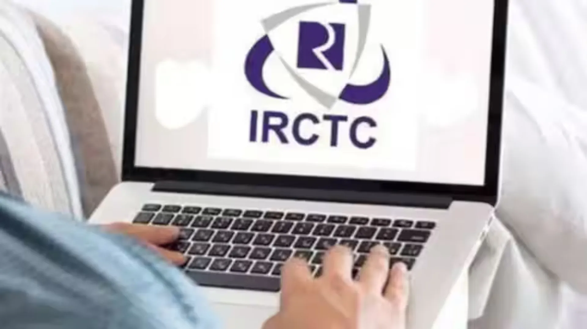 irctc-website-down-tatkal-ticket-booking-dhanteras-technical-glitch