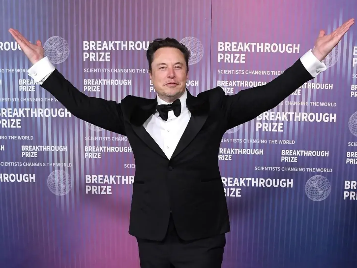 tesla-board-approves-1-trillion-dollar-pay-package-for-elon-musk
