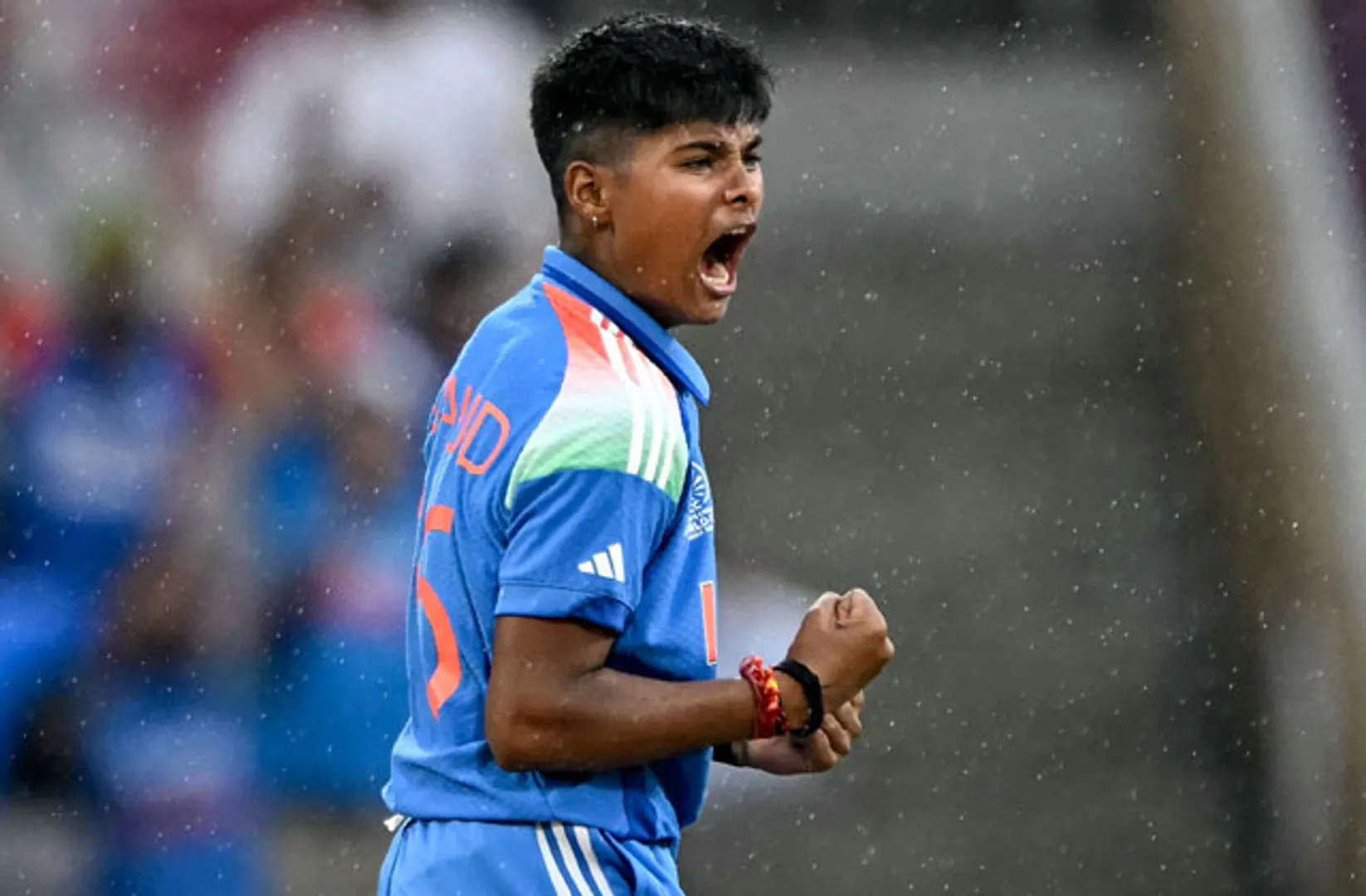 mp-govt-to-give-1-crore-to-kranti-gaur-for-womens-world-cup