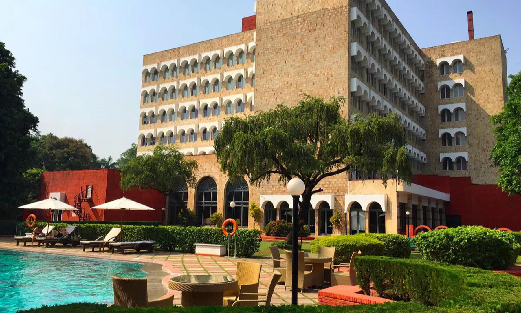 Hotel taj