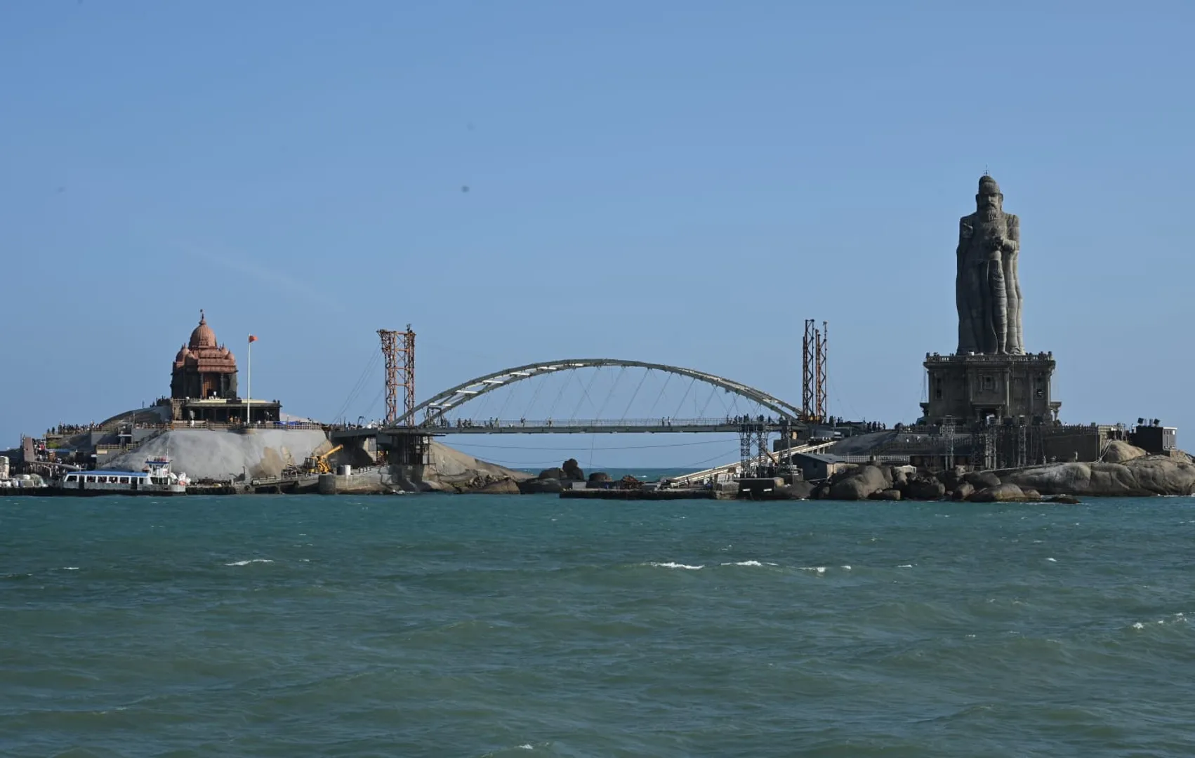 Kanyakumari Glass Bridge: A stunning gateway to iconic monuments | See pics