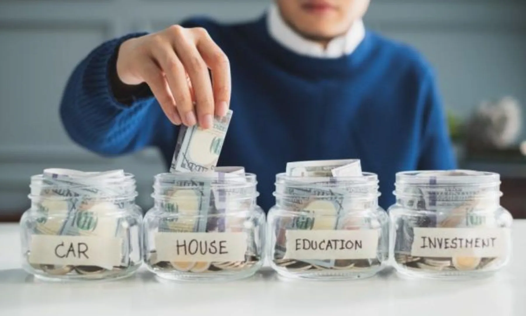 The one money habit you must ditch in 2025, says financial expert