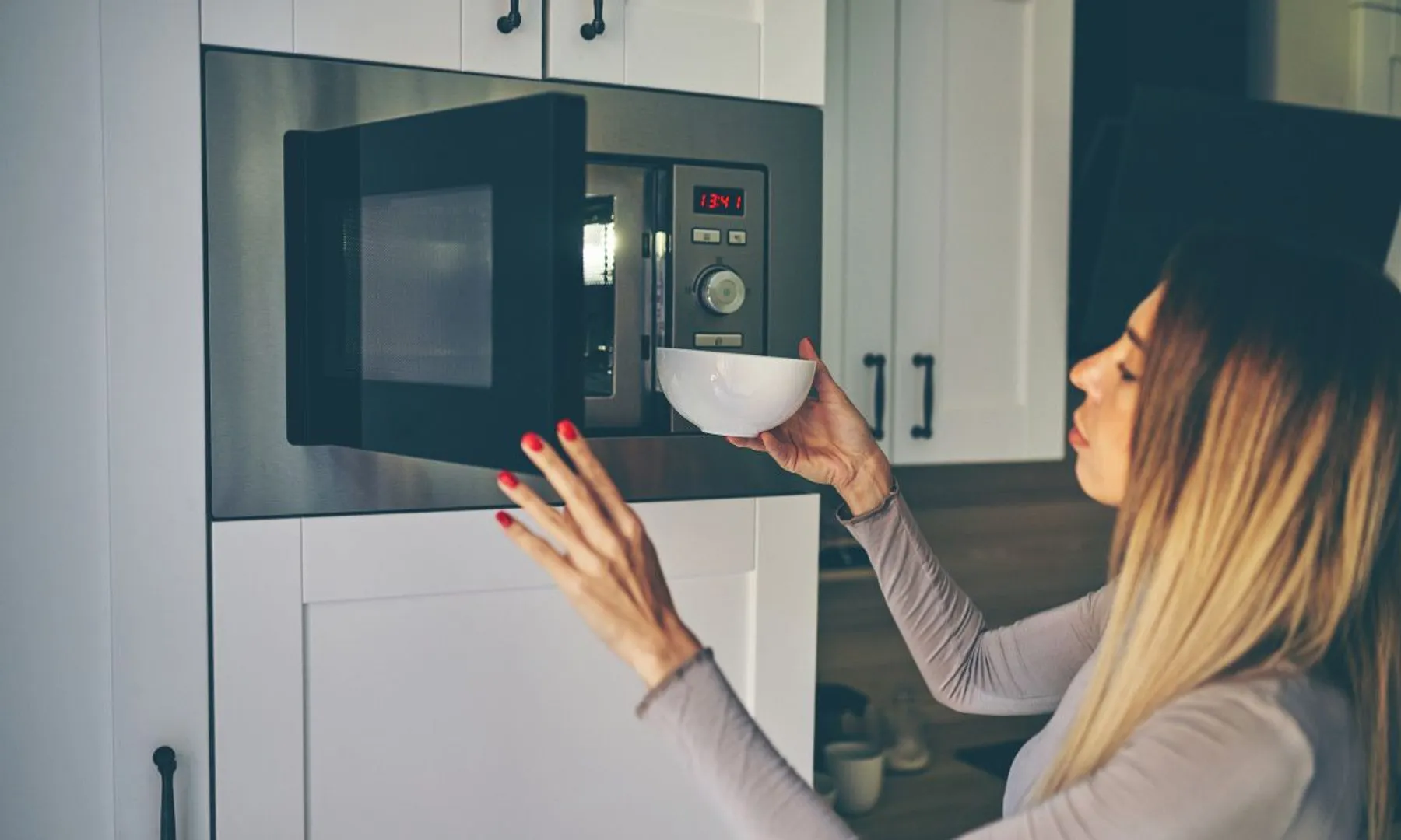 Why you shouldn’t reheat leftovers in the microwave, Expert explains