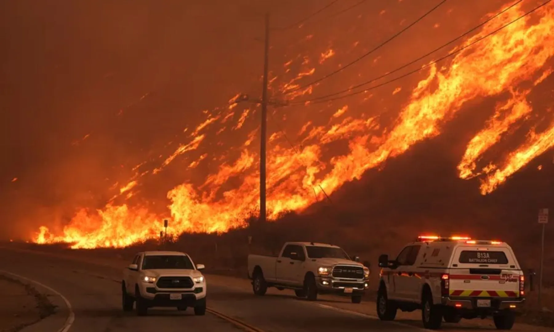 Los Angeles wildfires 50,000 ordered to evacuate as 'Hughes fire' erupts 
