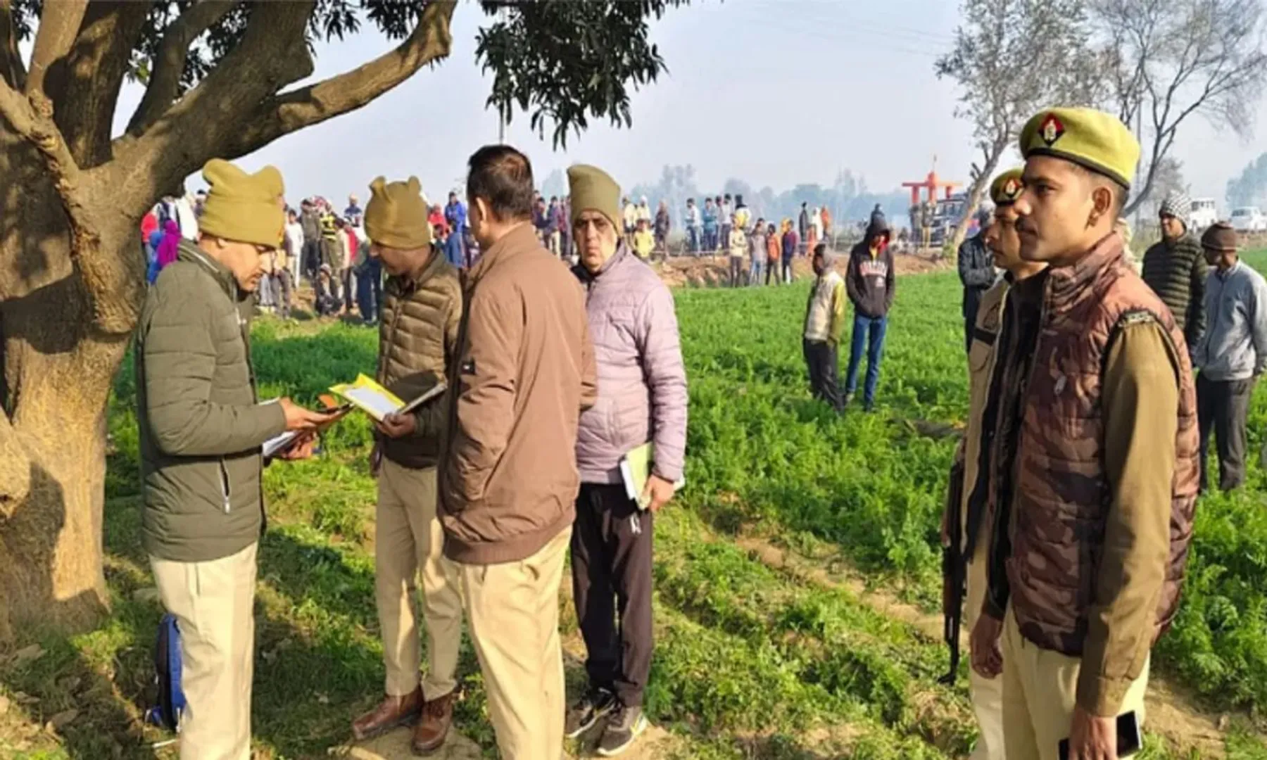 Unmarried couple found hanging from tree in Bulandshahr Police