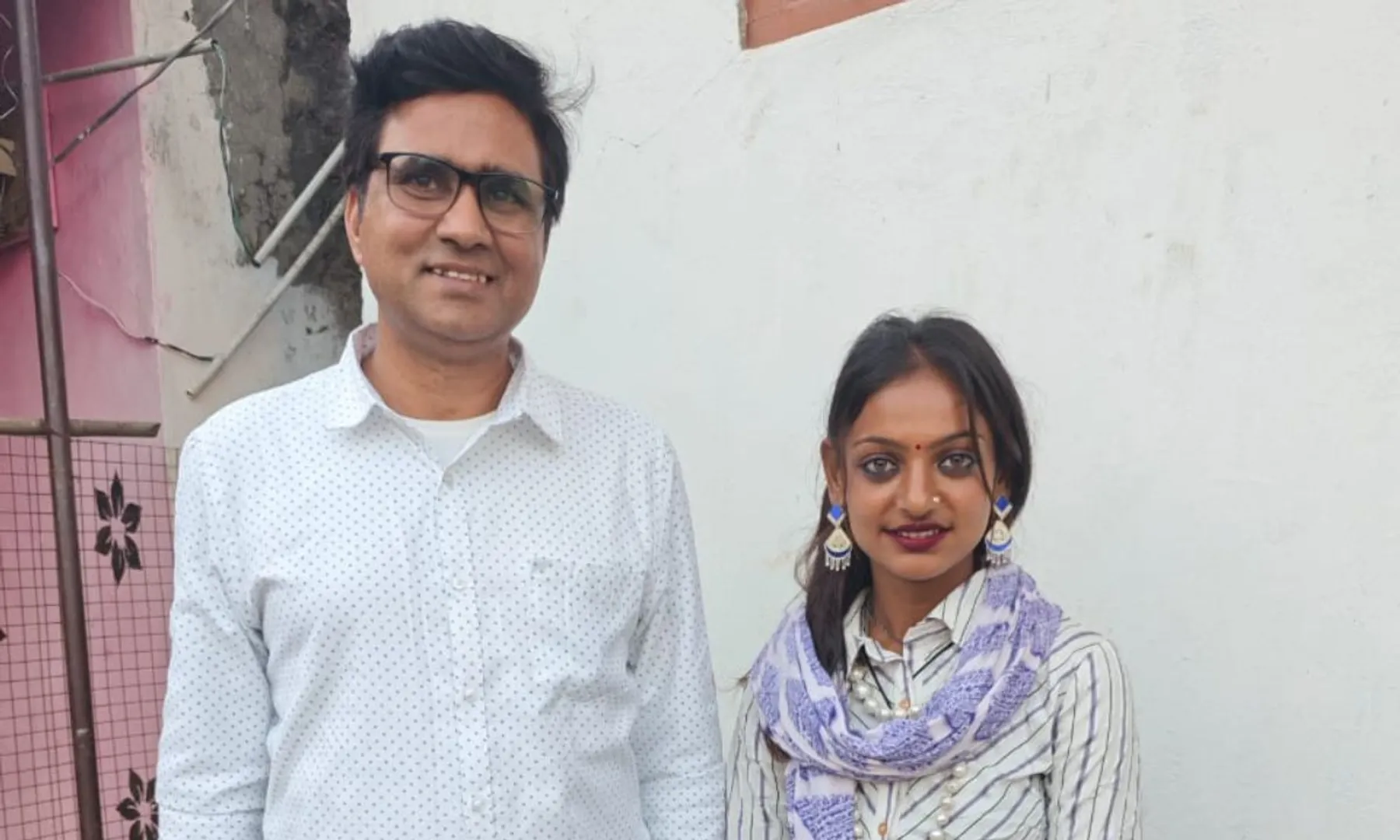 Monalisa, Maha Kumbh’s viral sensation set to make her Bollywood debut 