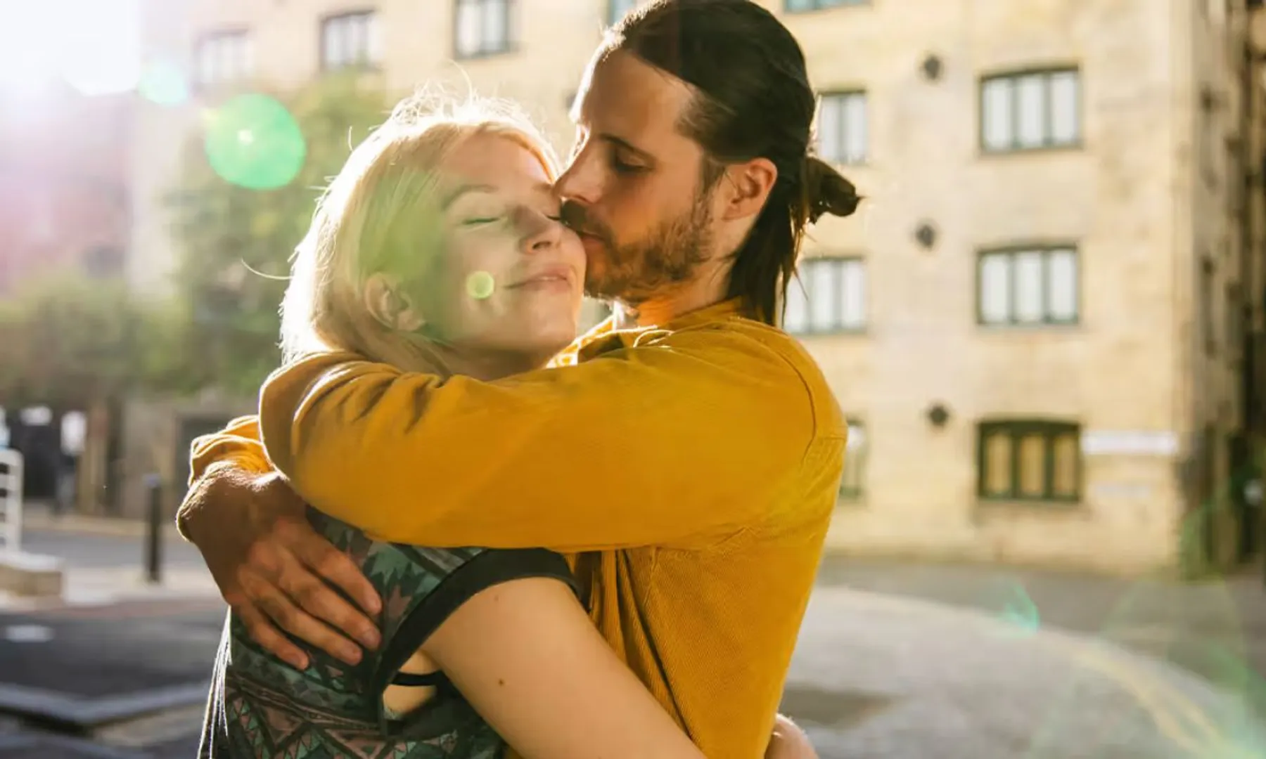 Kissing, oral sex could spread virus that affects the brain, study finds