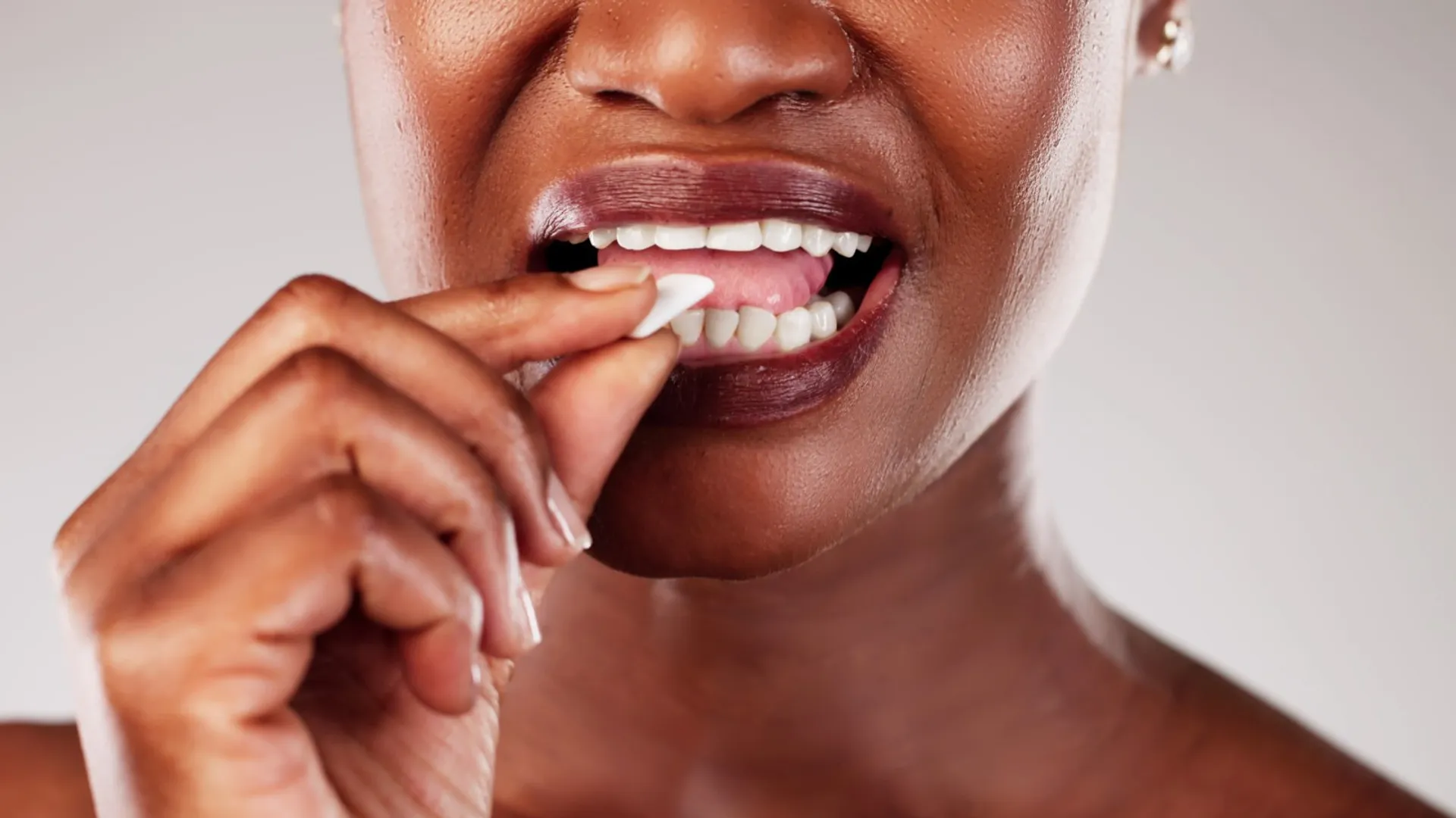 Chewing gum releases hundreds of microplastics, scientists warn