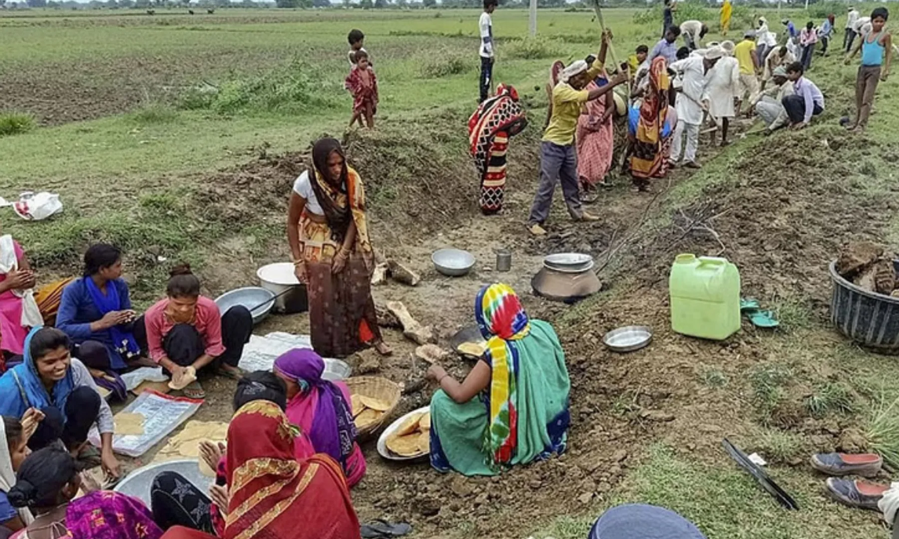Men in Karnataka dress as women to claim MGNREGA benefits