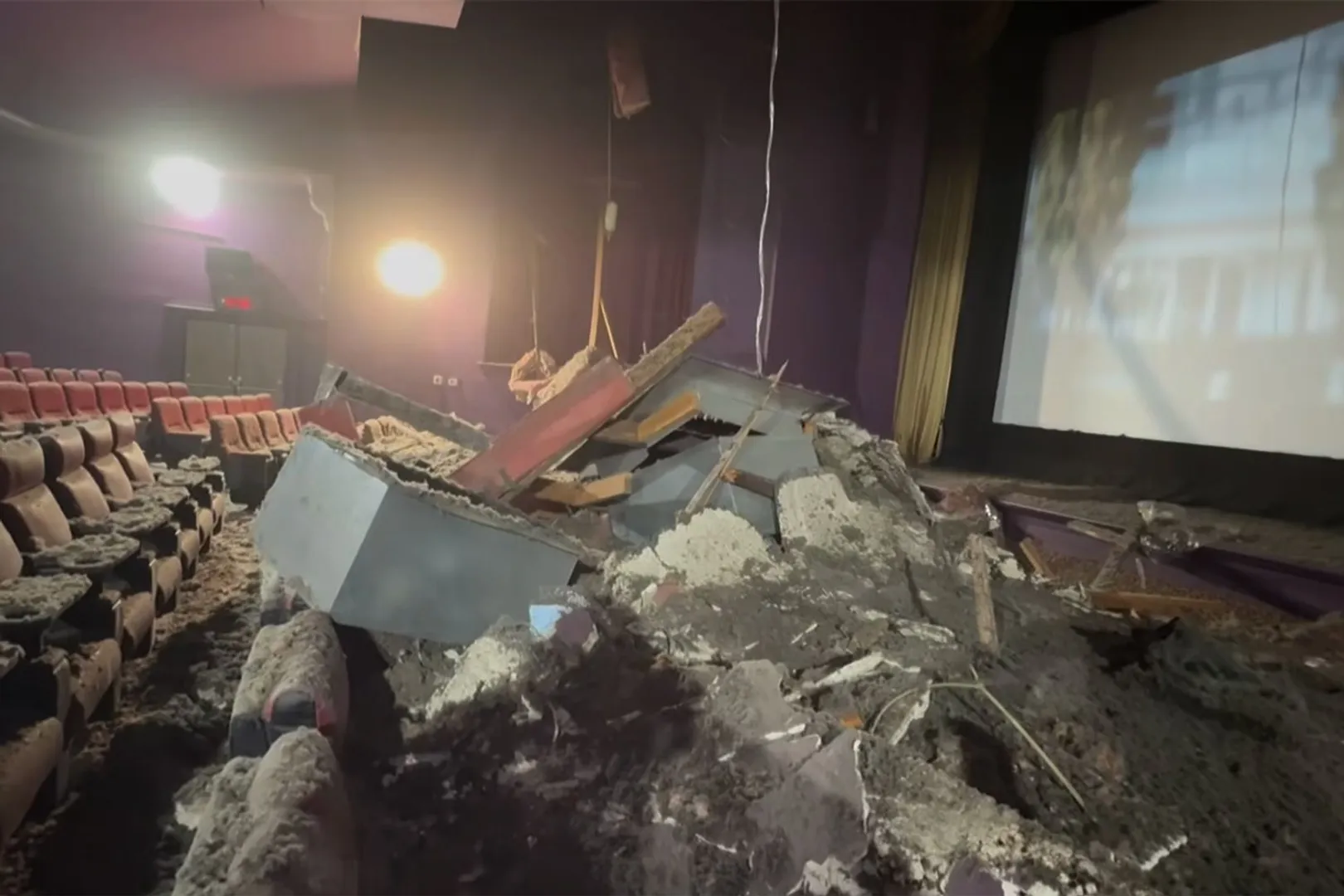 Final Destination turns real: Theatre ceiling falls on woman during movie screening