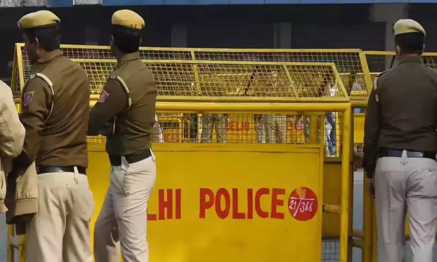  Cop held for stealing gold, cash worth crores from Delhi Police special cell post image