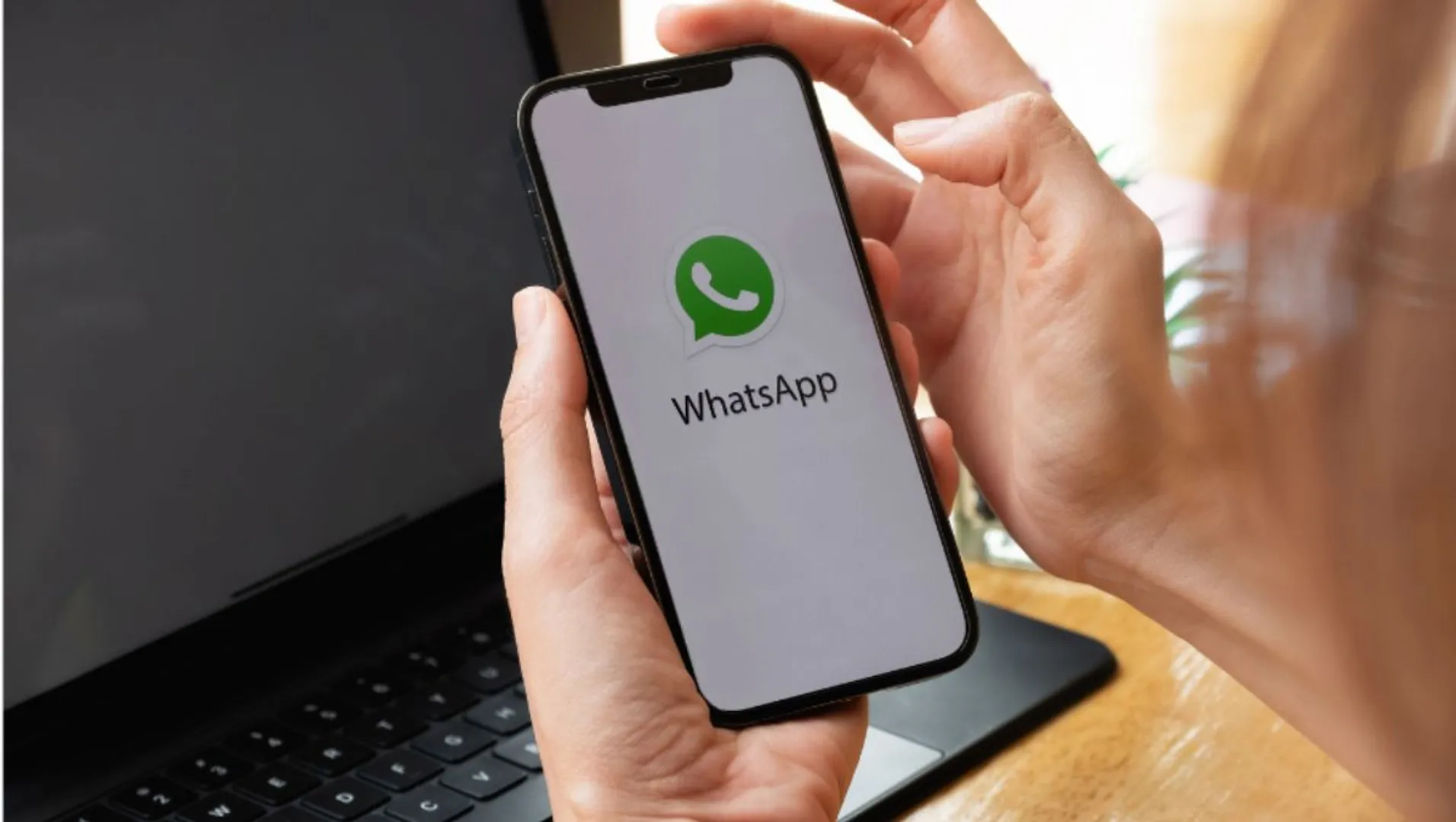 WhatsApp to soon let you hide phone numbers
