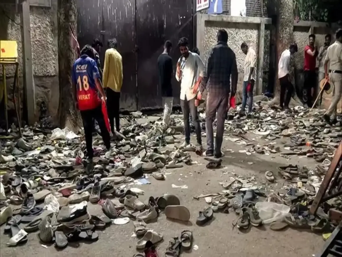 Bengaluru stampede: Karnataka CM blames police, organizers for the mishap