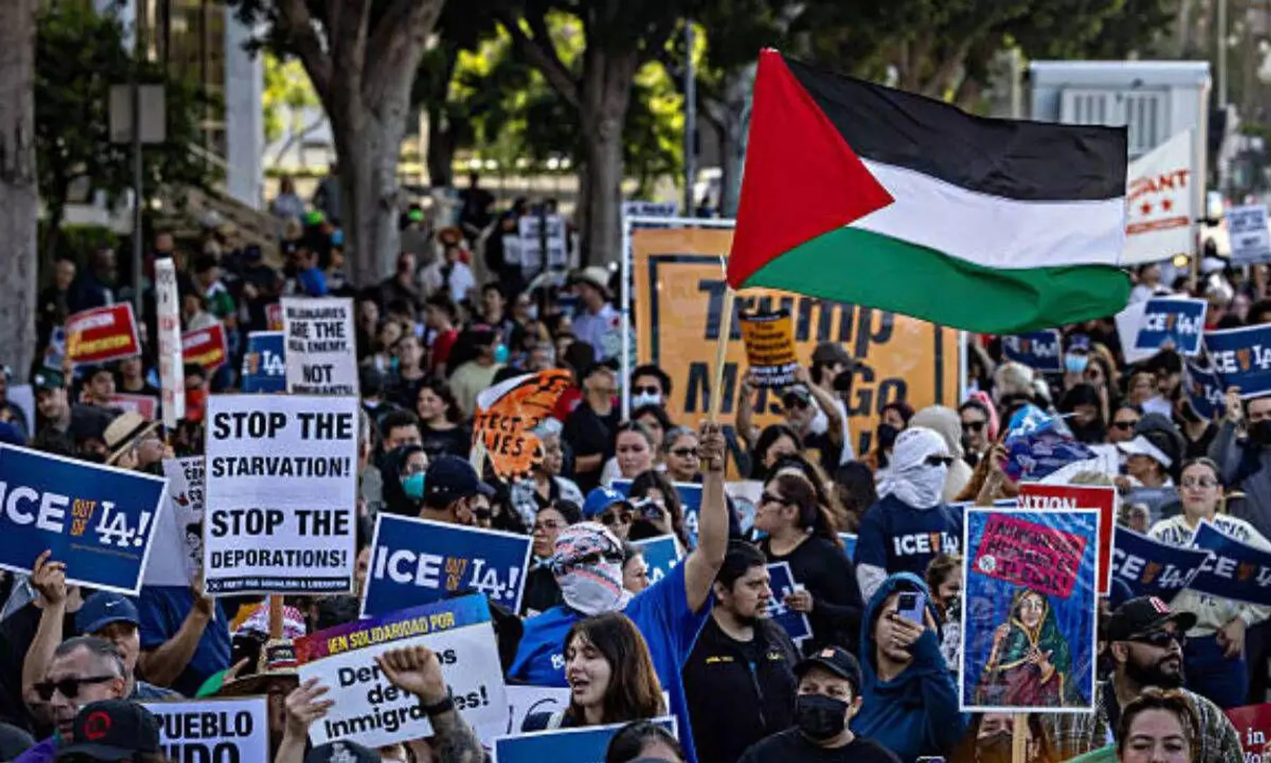 What makes LA hotbed for immigrant protests 900,000 undocumented residents