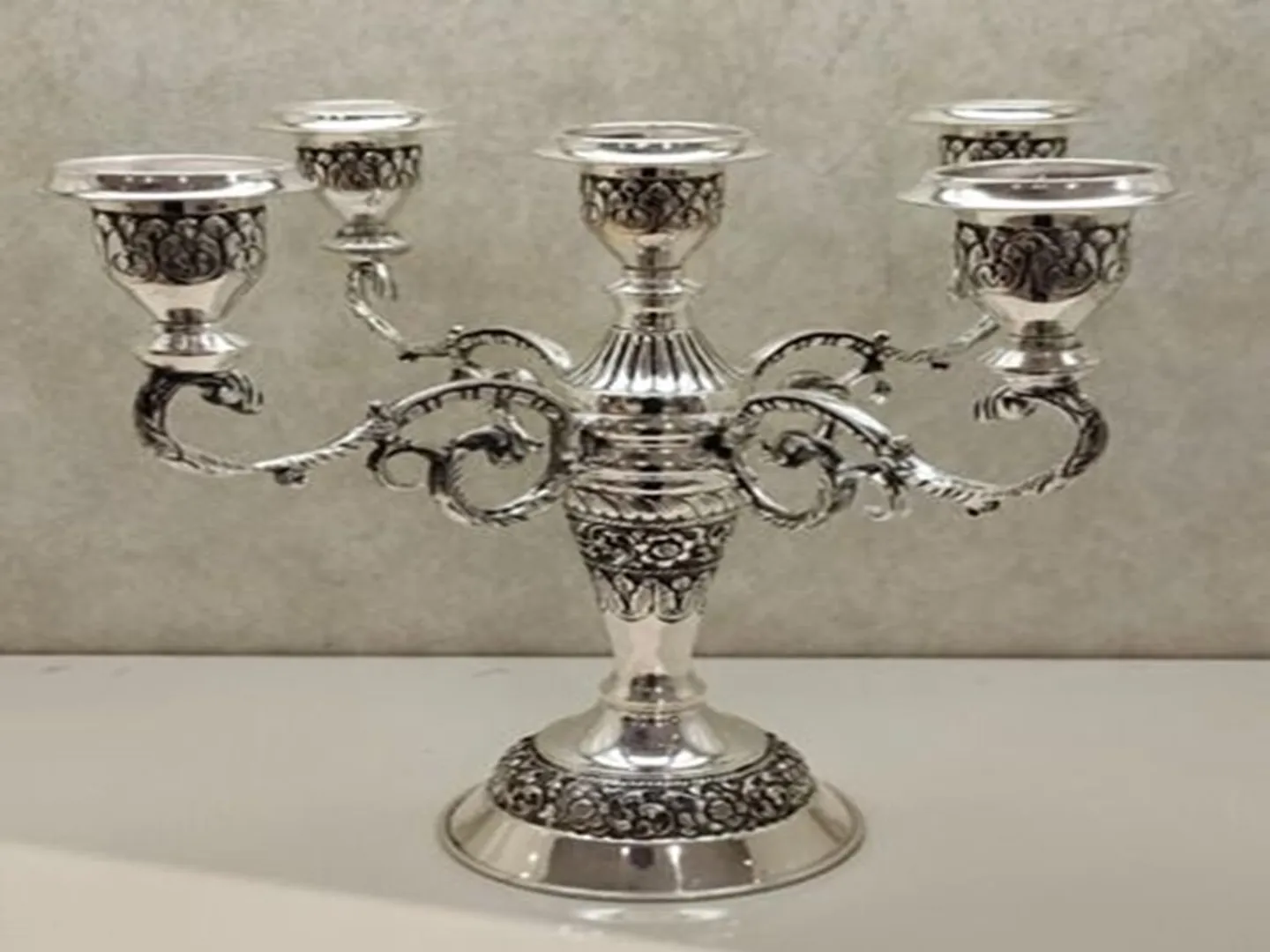 3435847-modi-gift-5