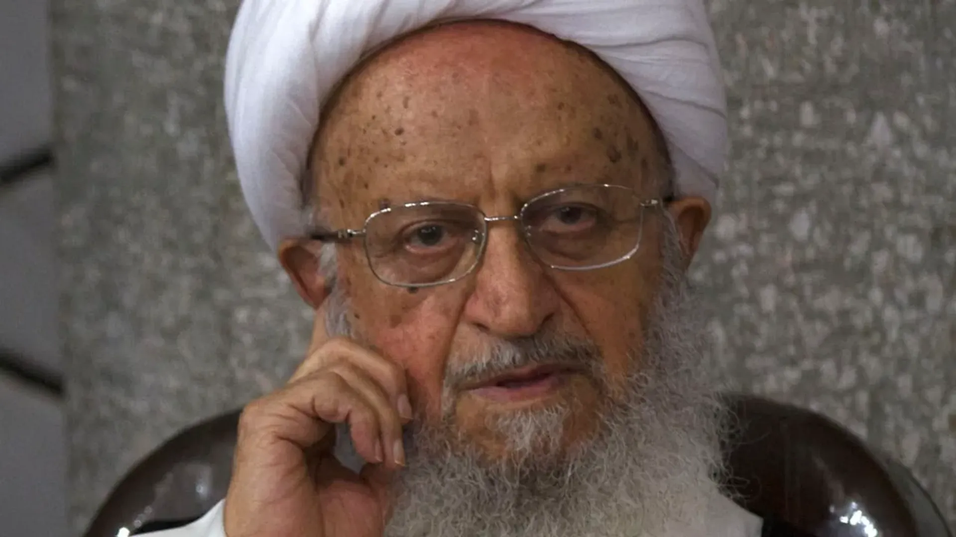  Iranian cleric issues fatwa against Trump for planning Khamenei’s assassination post image
