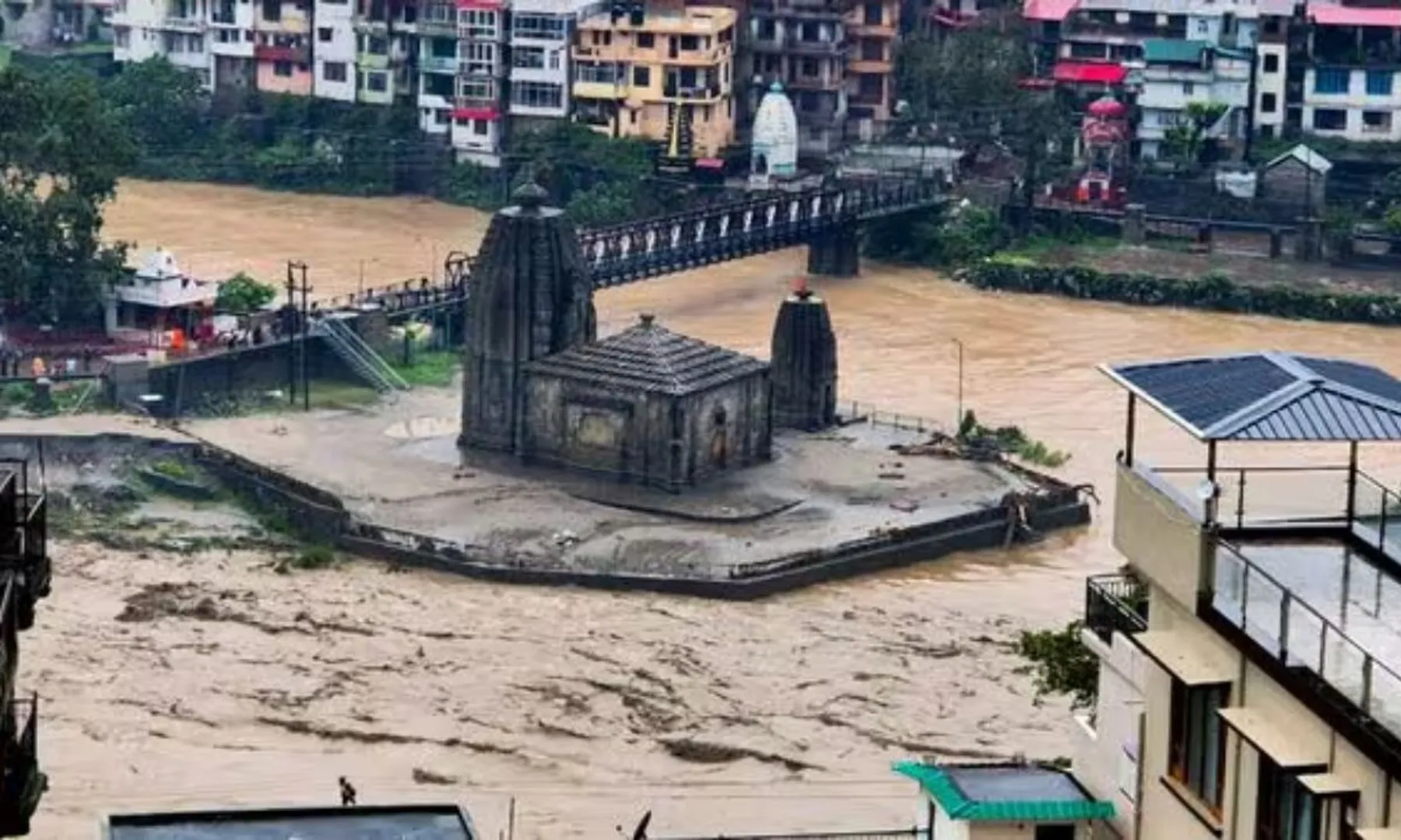  69 dead, dozens missing as monsoon devastates Himachal; losses cross ₹700 crore post image