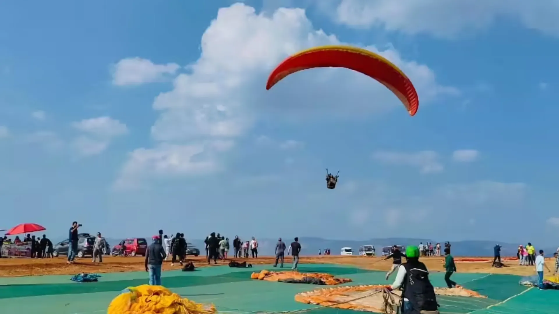  25-year-old tourist dies in paragliding crash at Himachal's Indrunag post image