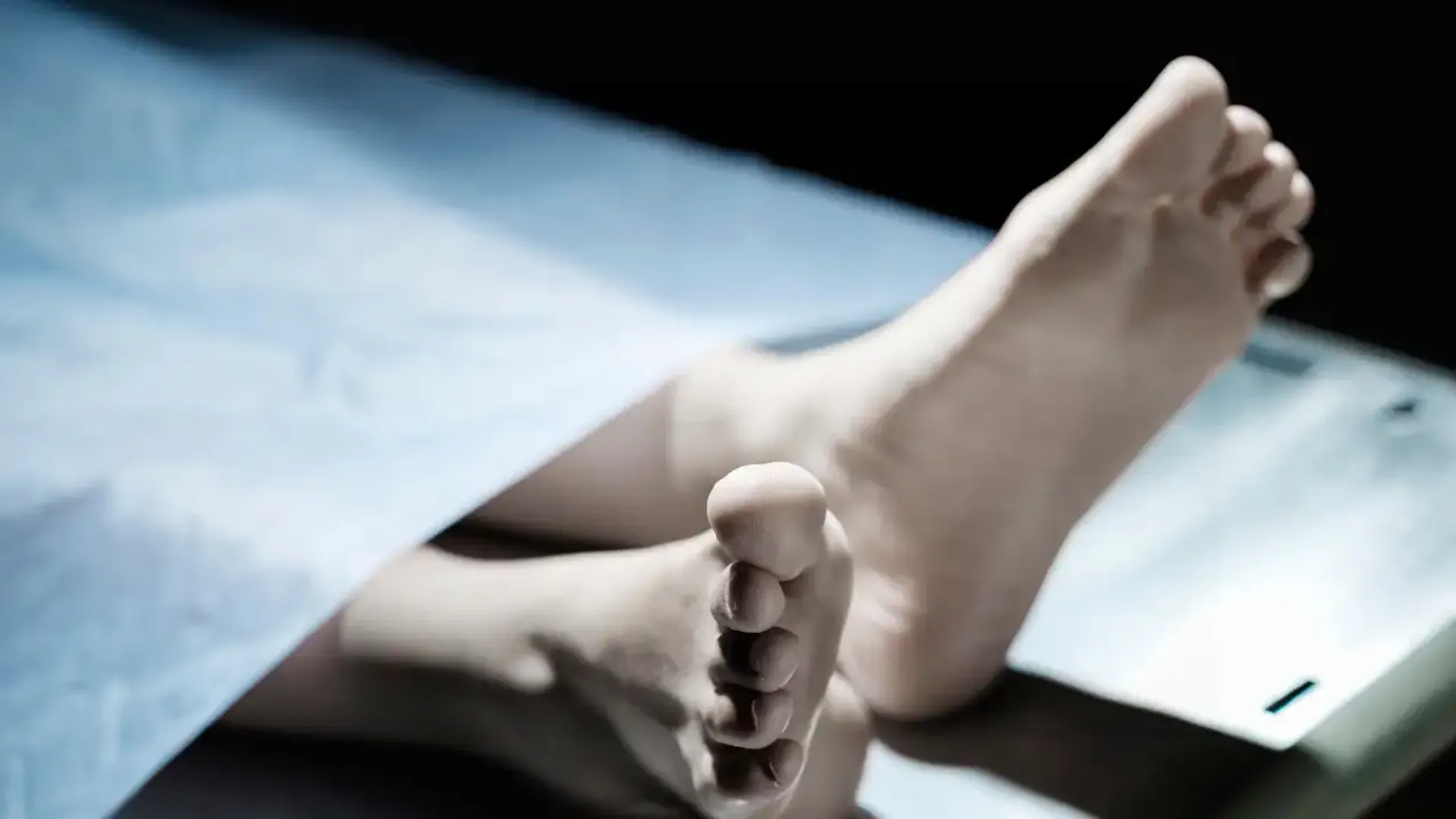  28-year-old woman dies by suicide in Baghpat, writes suicide note on body post image