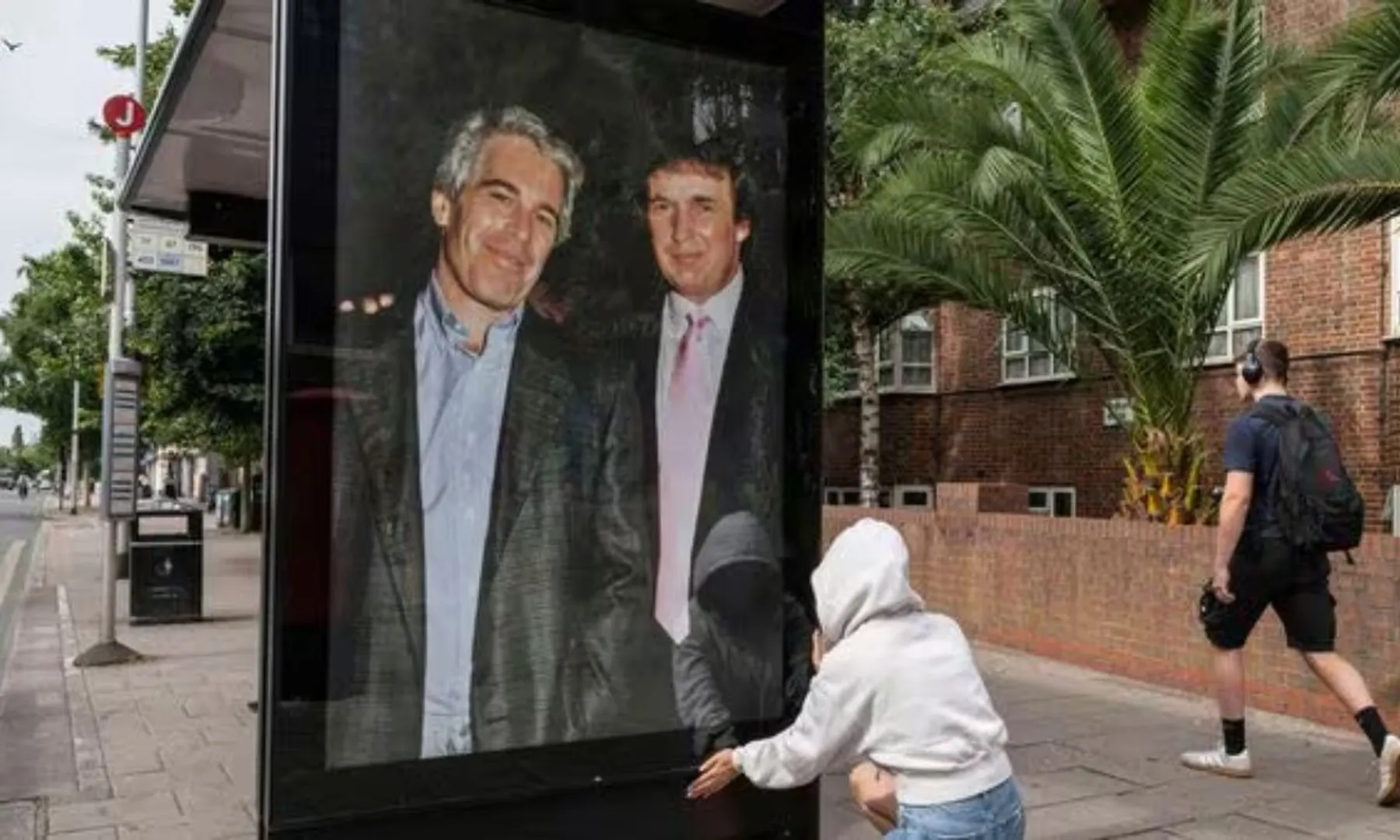  Trump finally urges release of Epstein testimony after 'fake' letter report post image
