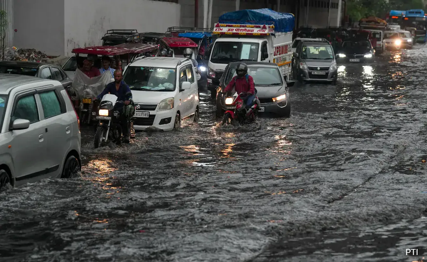 ppihis9_delhi-rain_625x300_29_July_25