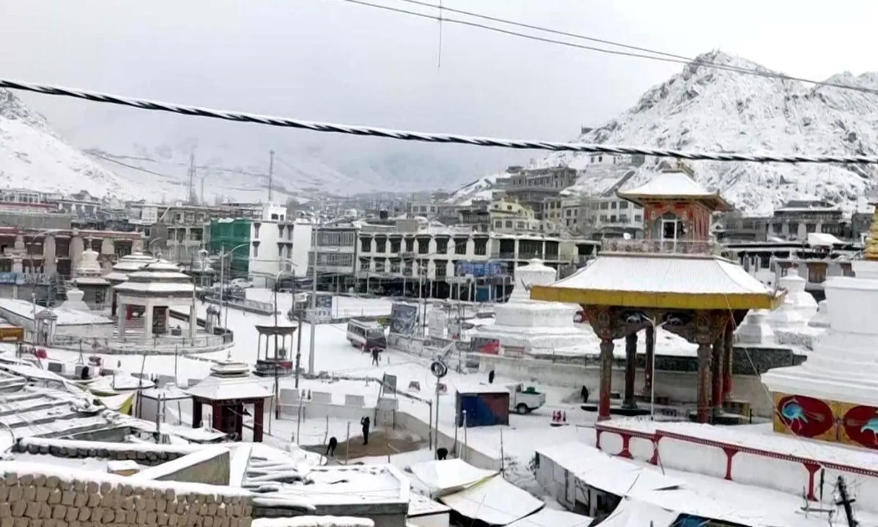 Ladakh sees season’s first snowfall, authorities warn heavy rain, flights disrupted