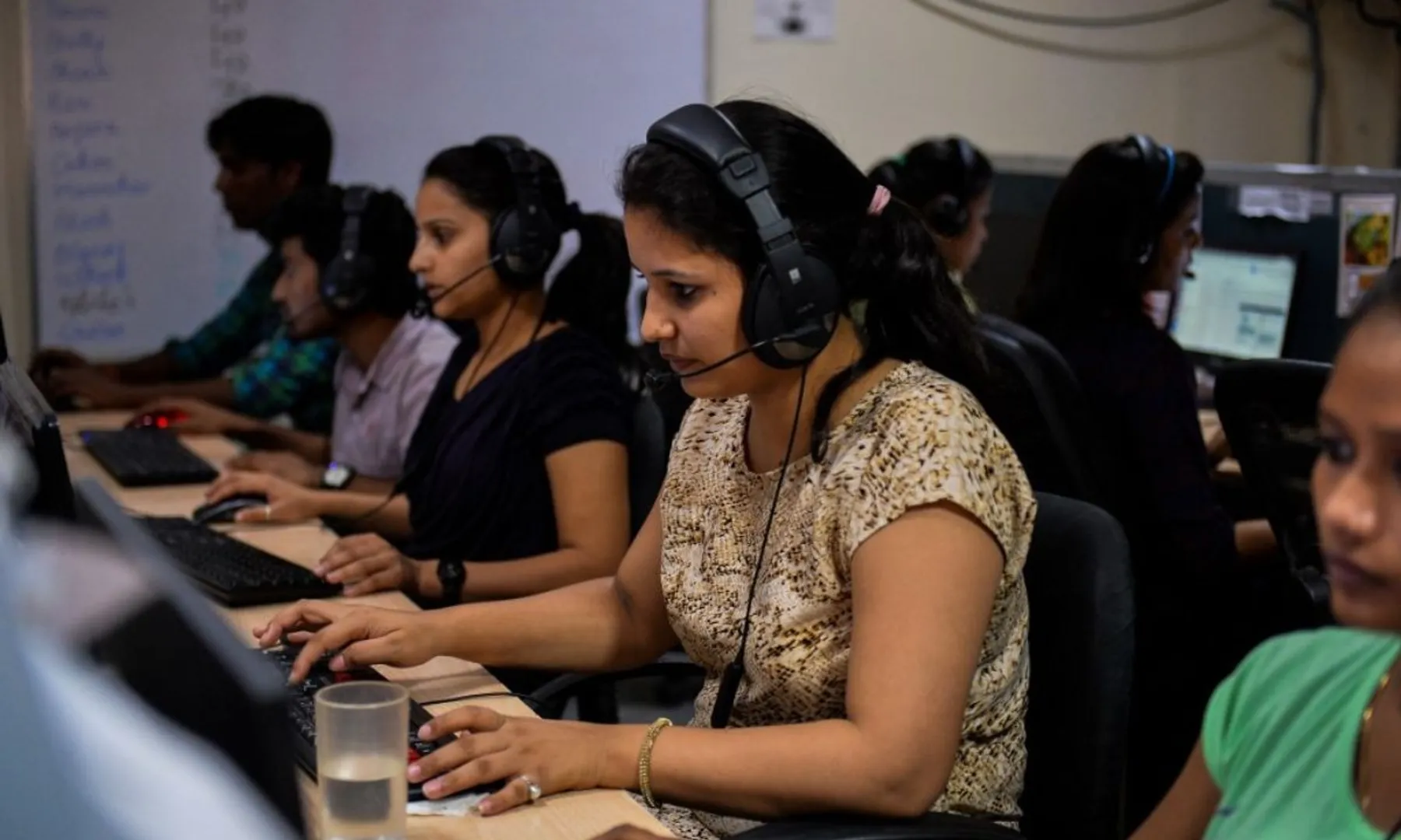 Human-like AI chatbots could cut jobs for India’s customer-service workers post image