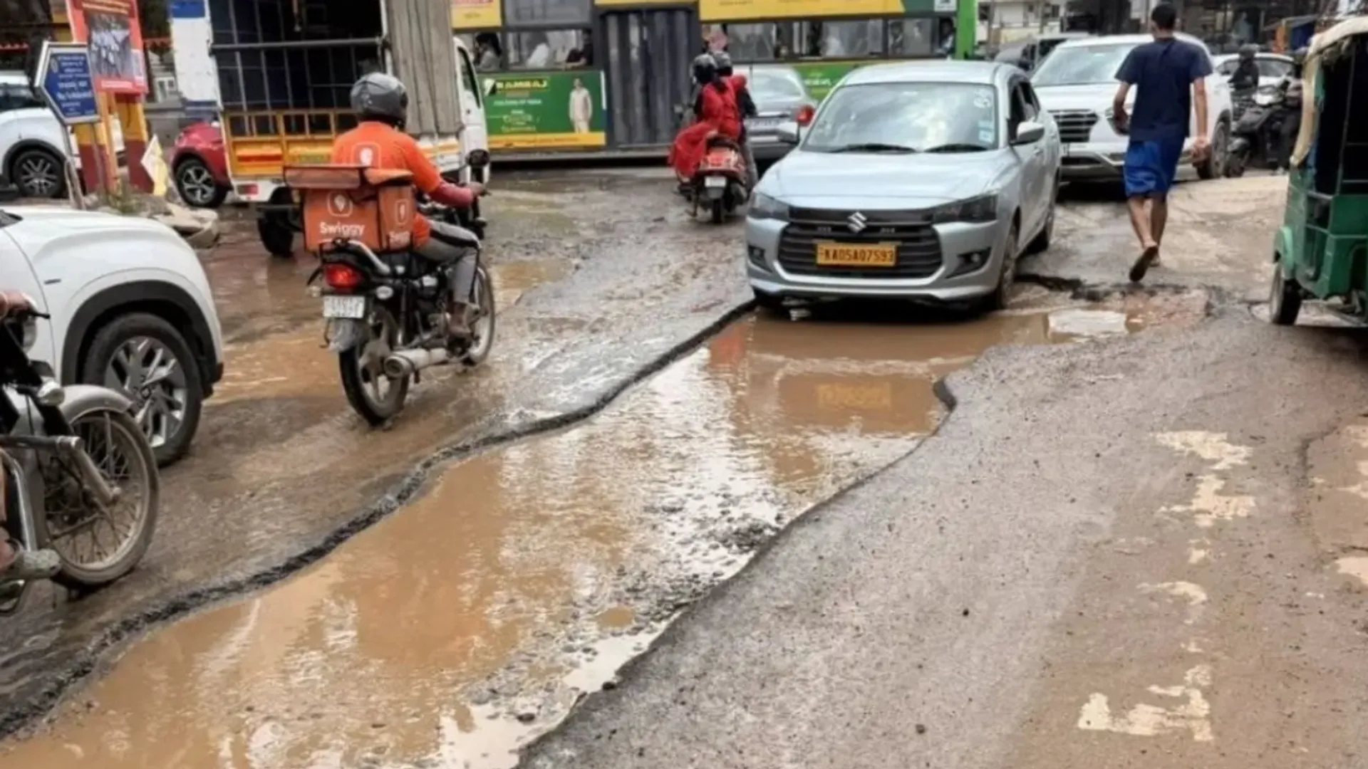  Won’t pay tax: Frustrated Karnataka citizens protest poor roads; Deputy CM reacts post image