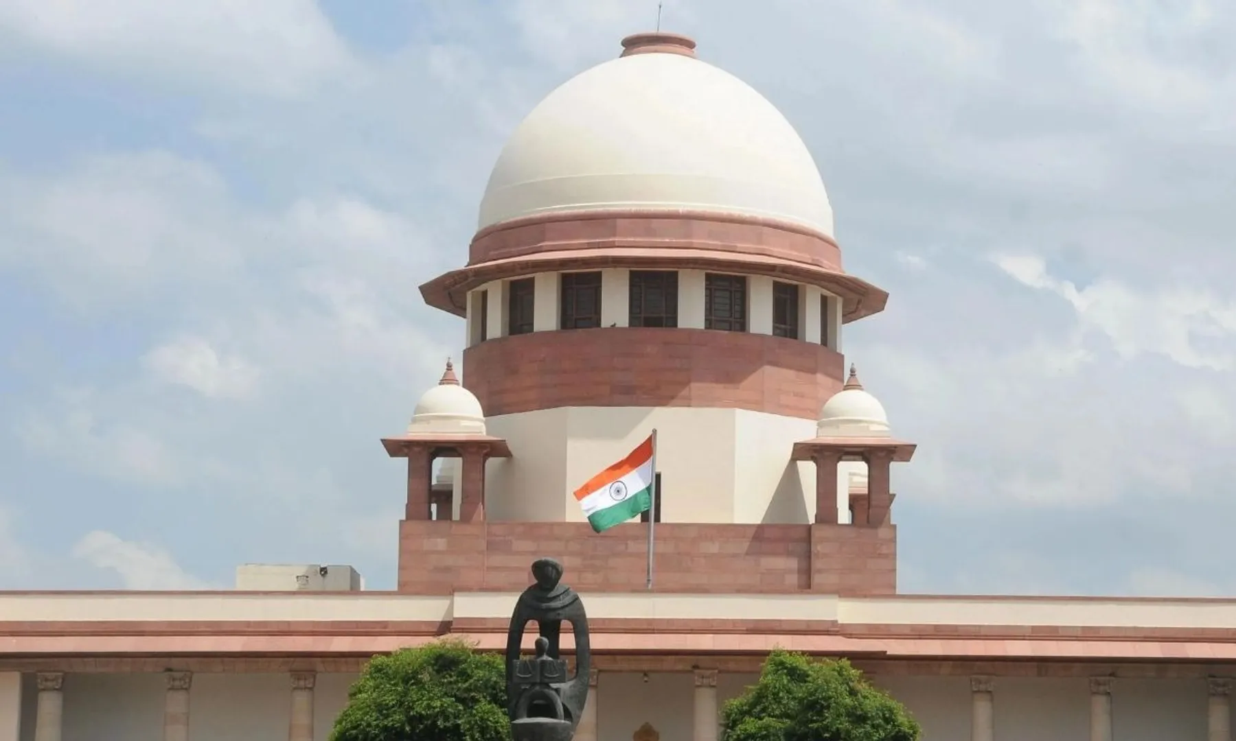  SC sends Waqf property cases to Tribunal, declines to extend deadline for registering properties 