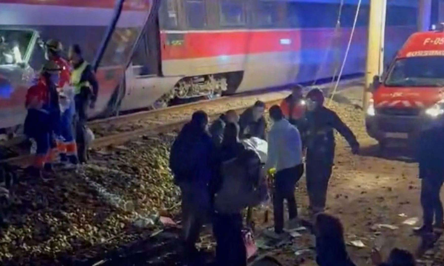  21 dead, dozens injured after 2 trains running at high-speed collide in Spain 
