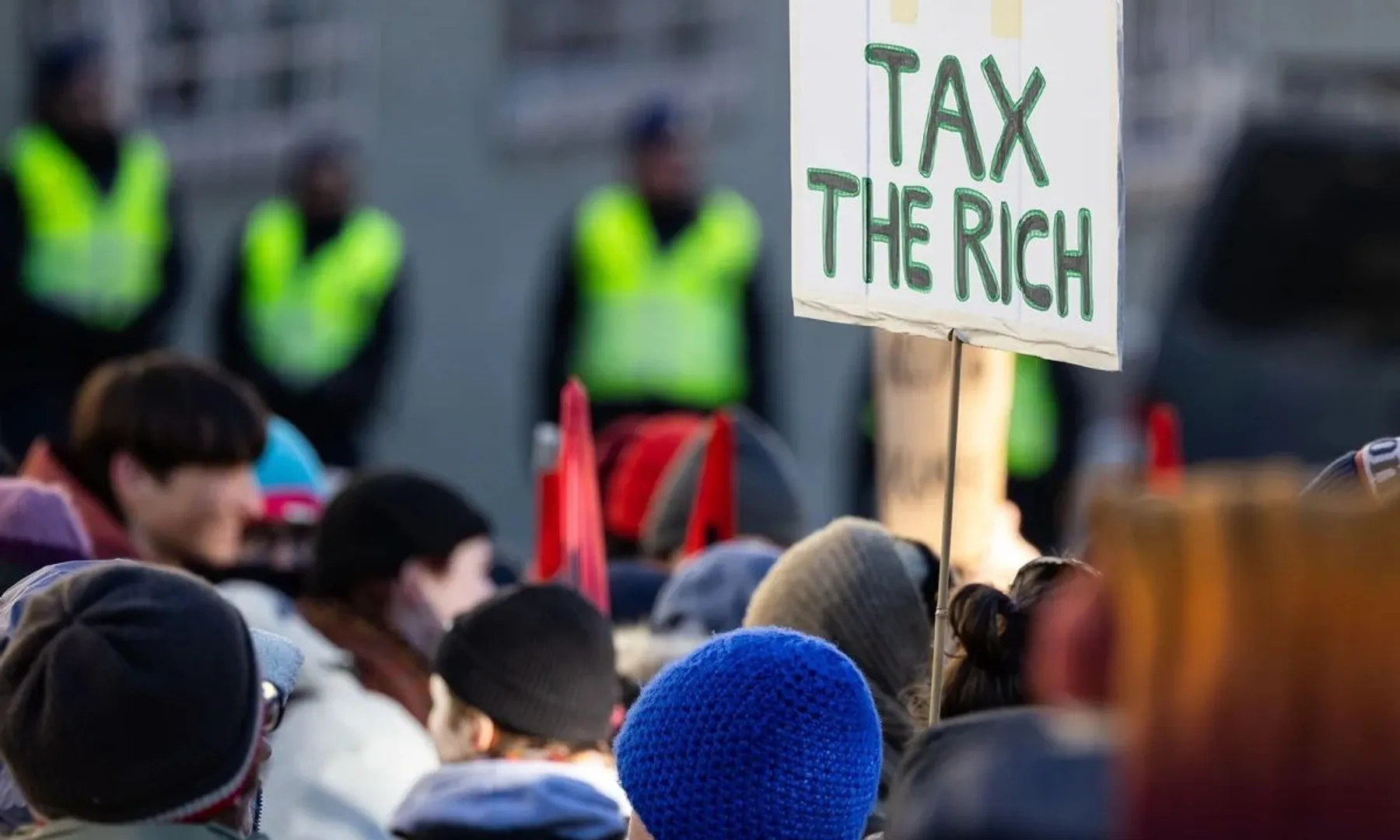  Billionaires 4,000 times more likely to enter politics than ordinary people: Report 