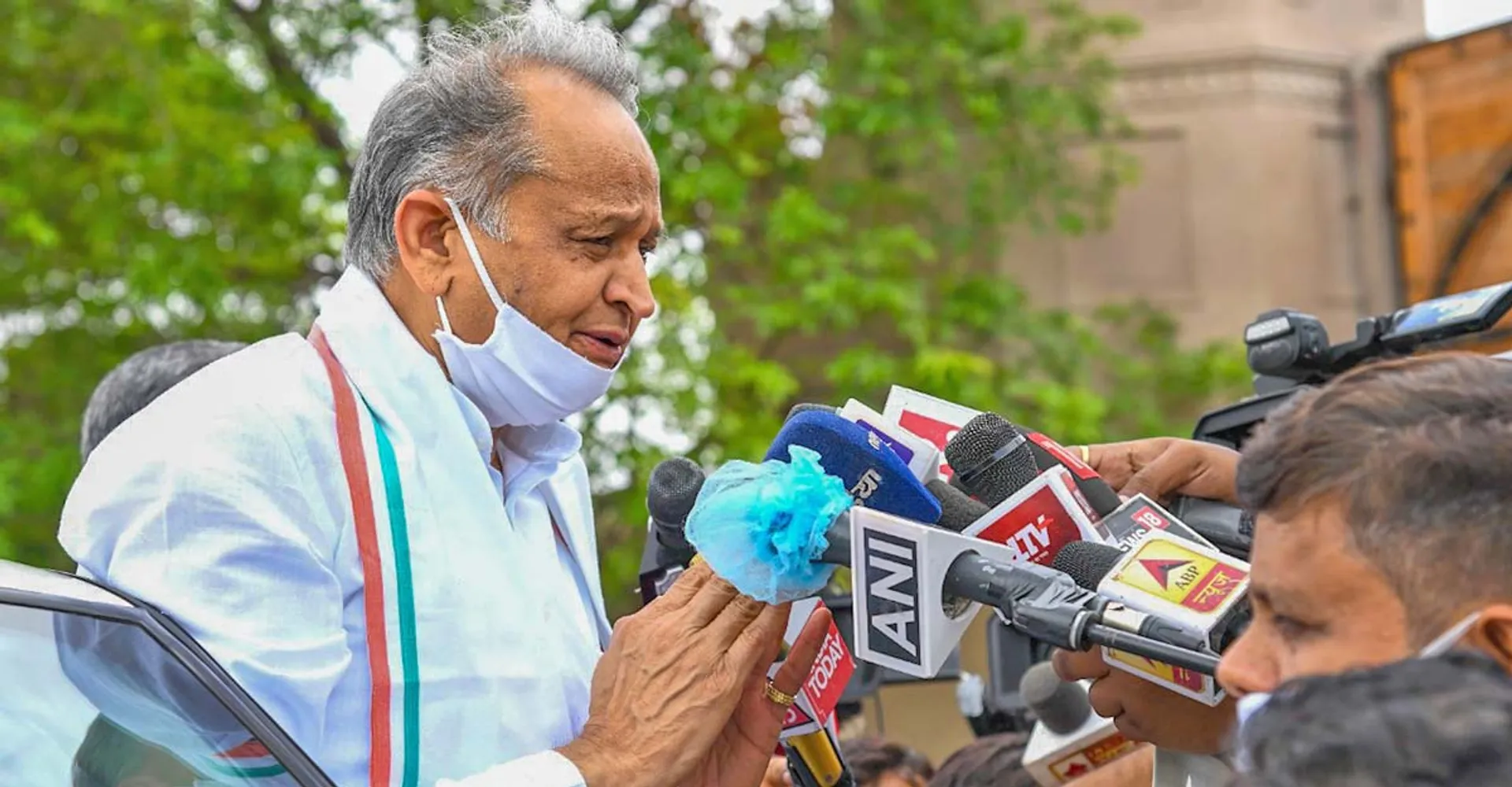 ED raids premises of Ashok Gehlot’s son, brother and several other Congressmen amid Rajasthan Crisis