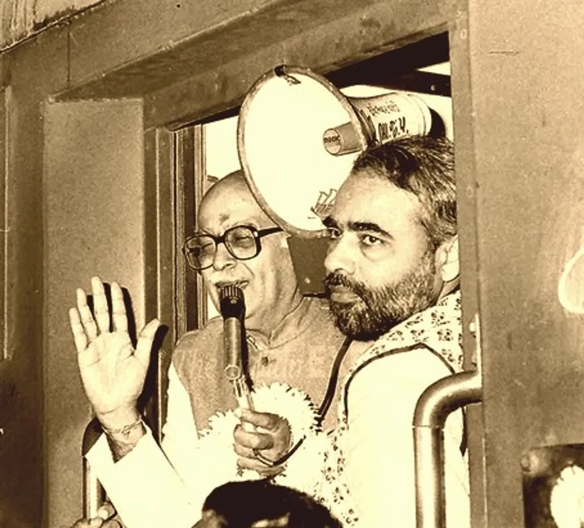 Destruction of Babri to Ram Mandir Foundation: LK Advani likely to accompany PM Modi at Bhoomi Poojan