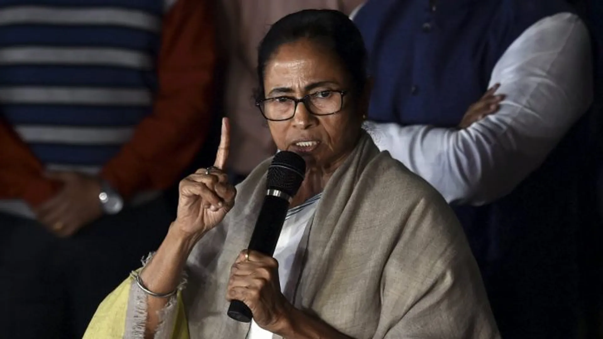 Land rights and Citizenship granted to lakhs of refugees in West Bengal as Mamata Banerjee eyes 2021 elections