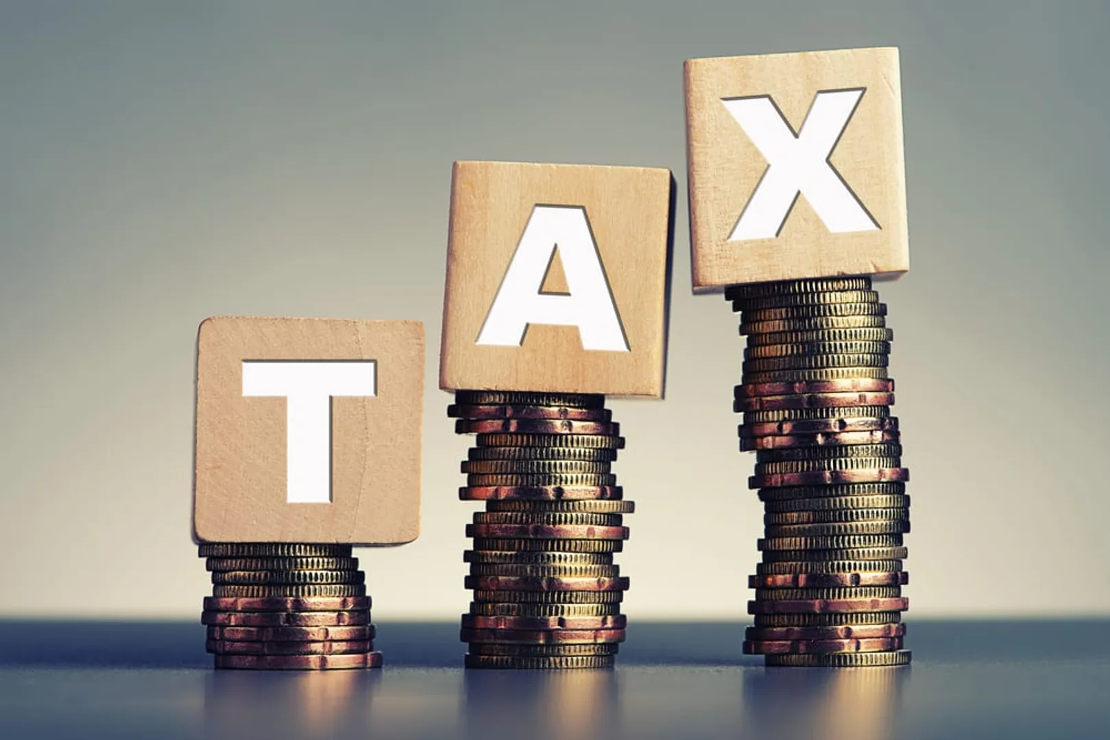 Direct tax collection up 5% in FY21 at Rs. 9.45 lakh crore exceeding revised estimates; refunds at Rs 2.61 lakh crore