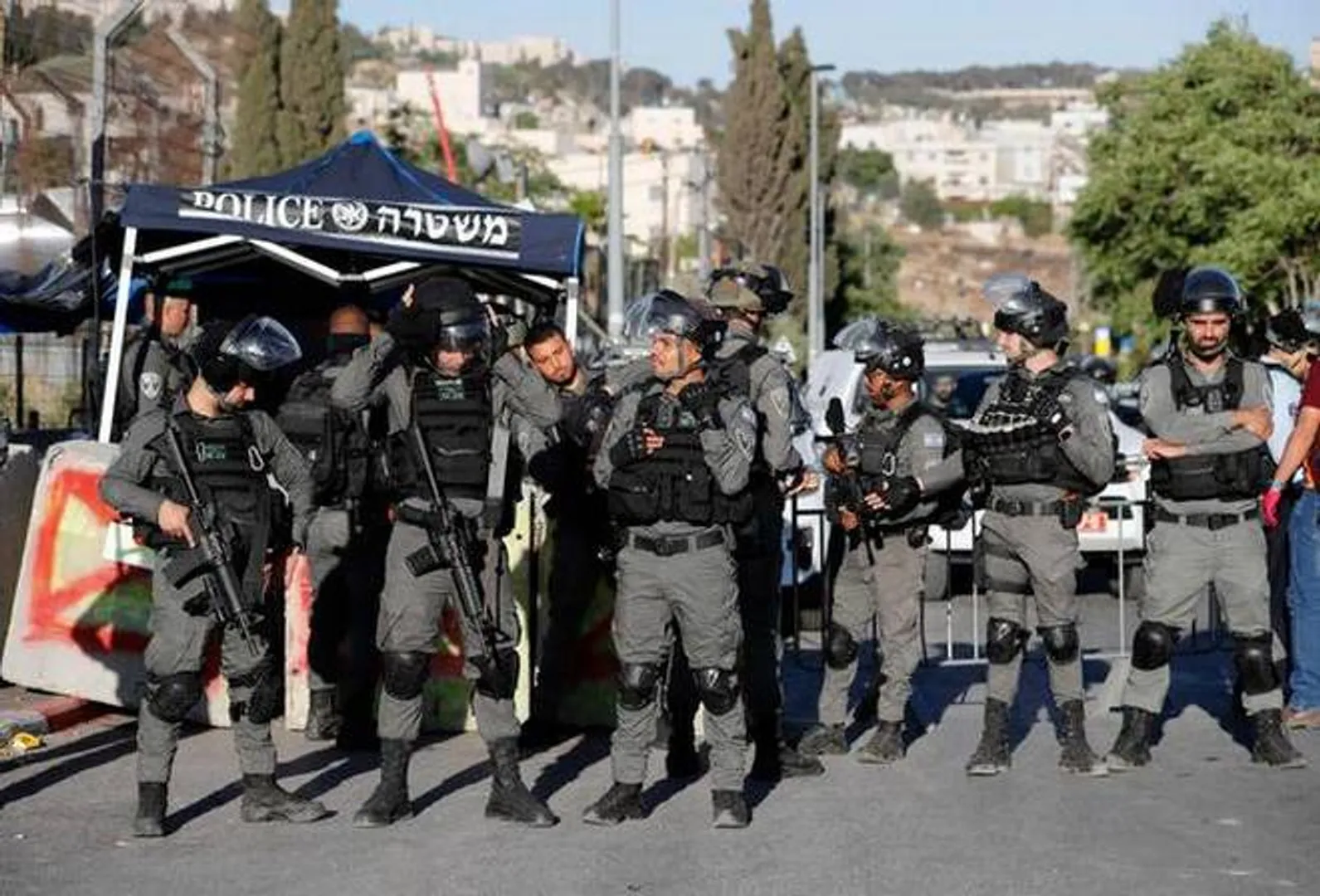 Jewish visitors were allowed to enter the Jerusalem site by the Israeli Police
