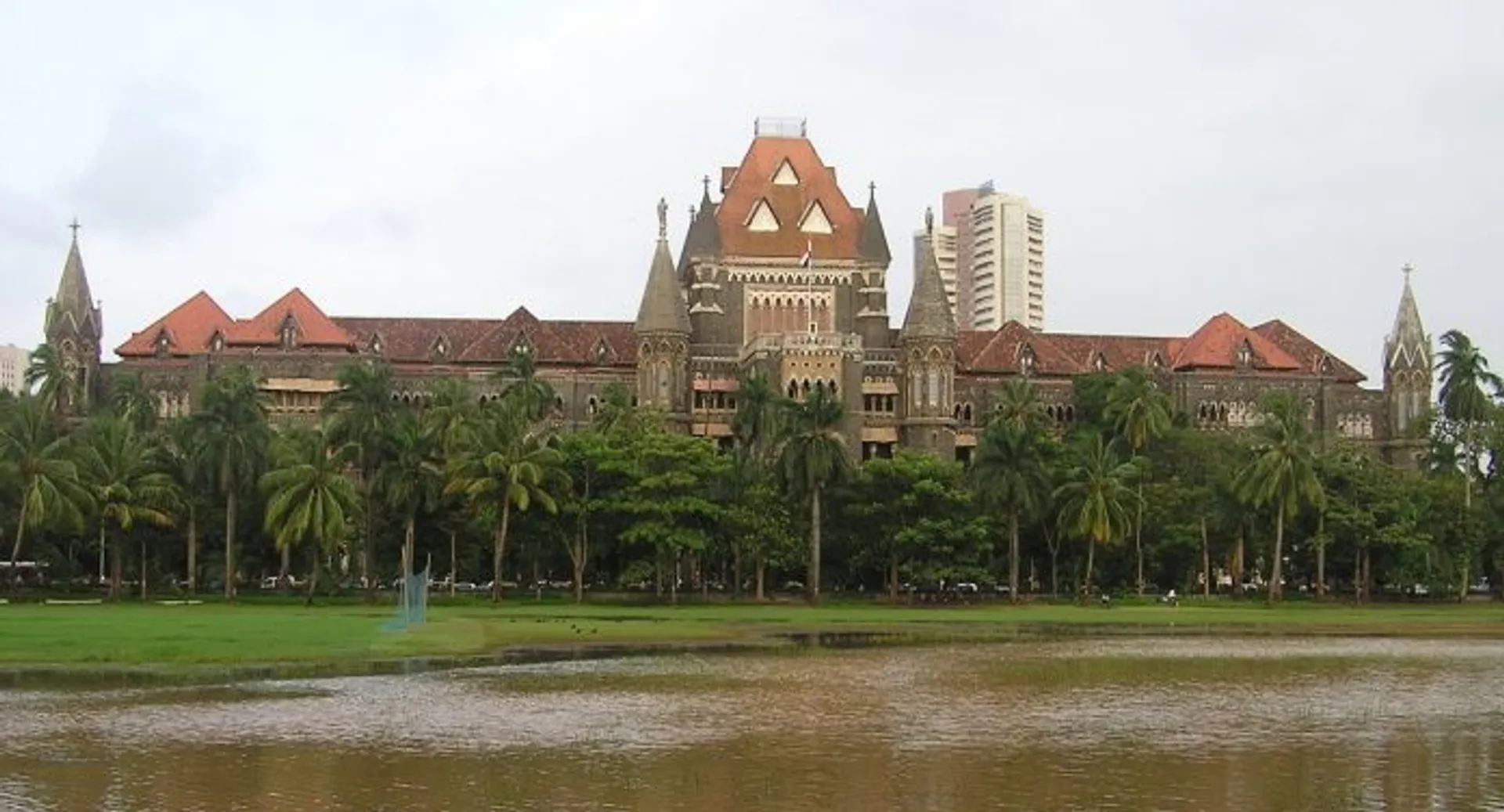 The only word we can use is pathetic, Maharashtra government ‘not serious’ to protect doctors against attacks: Bombay High Court