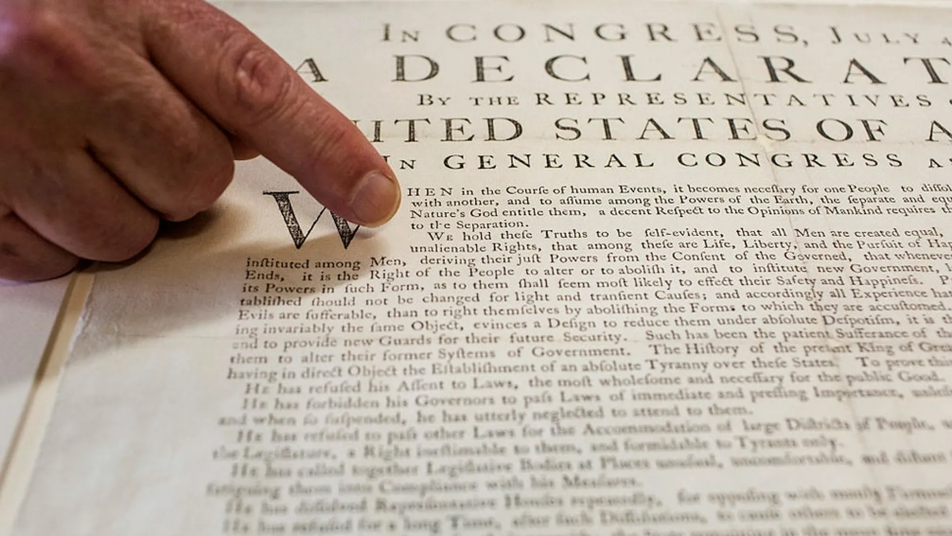 US National Archives introduces 'trigger warning' in the American Constitution, as it affects people’s mental health