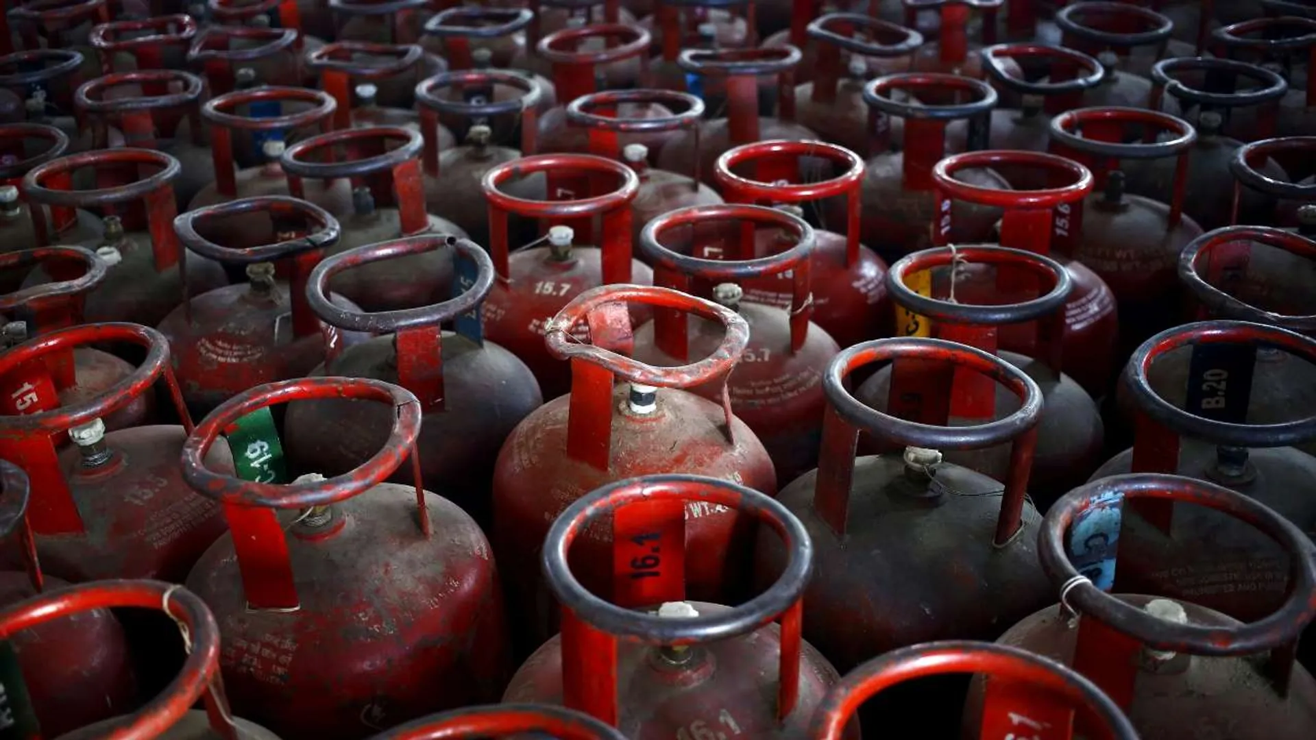 LPG cylinder prices hiked again, twice in 15 days and up by Rs. 200 since January