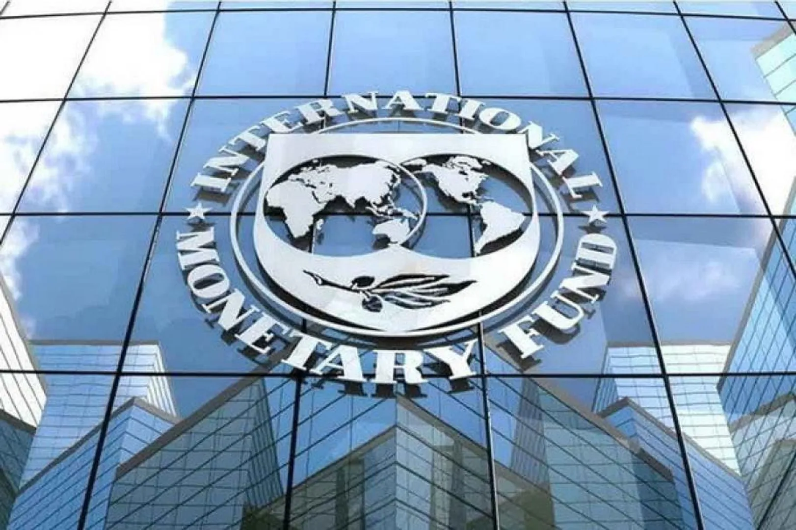 IMF Projects India to grow at 9.5% in 2021 and 8.5% in 2022, after a 7.3% contraction due to Covid-19